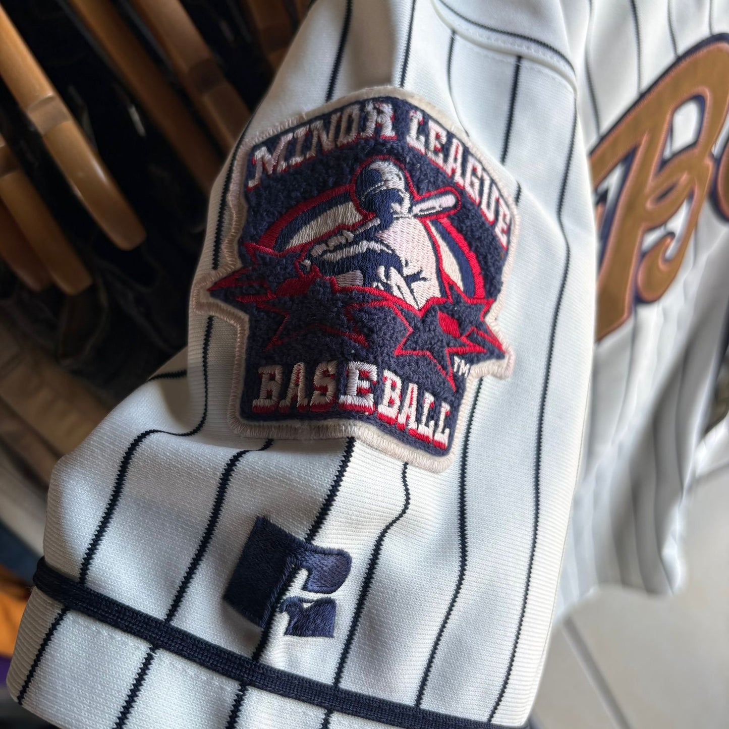 Jersey De Doosan Bears Larsen #18 Larsen Russell De Hombre Talla 52 Color Blanco De Rayas Beisbol Ligas Menores