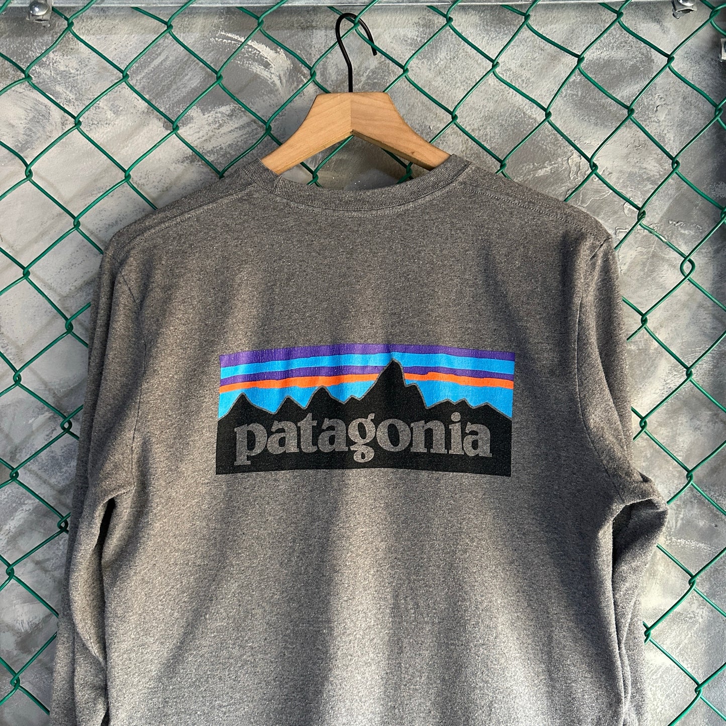 Camisa Patagonia De Hombre Talla M Color Gris De Manga Larga Mimalista Fresca