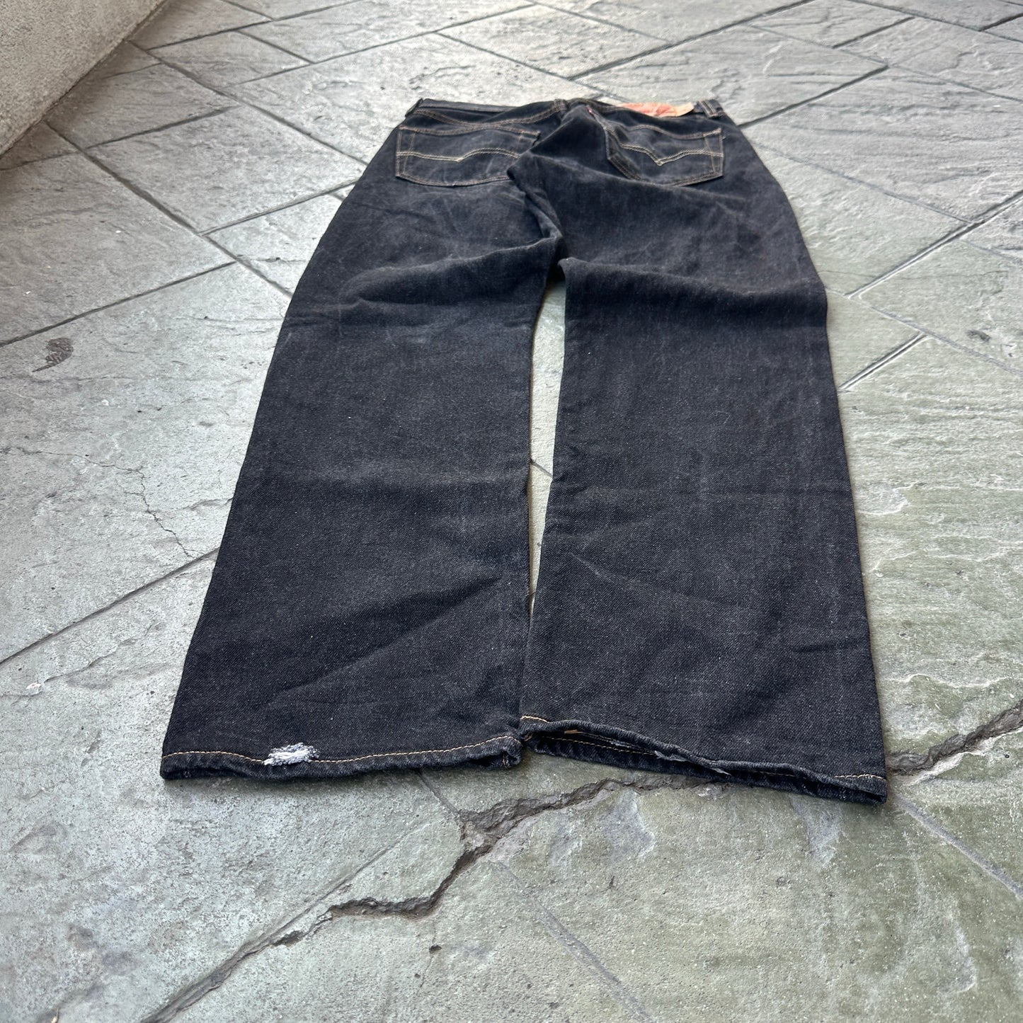 Pantalon Levis De Hombre Talla 32x32 Color Negro Corte Recto 501