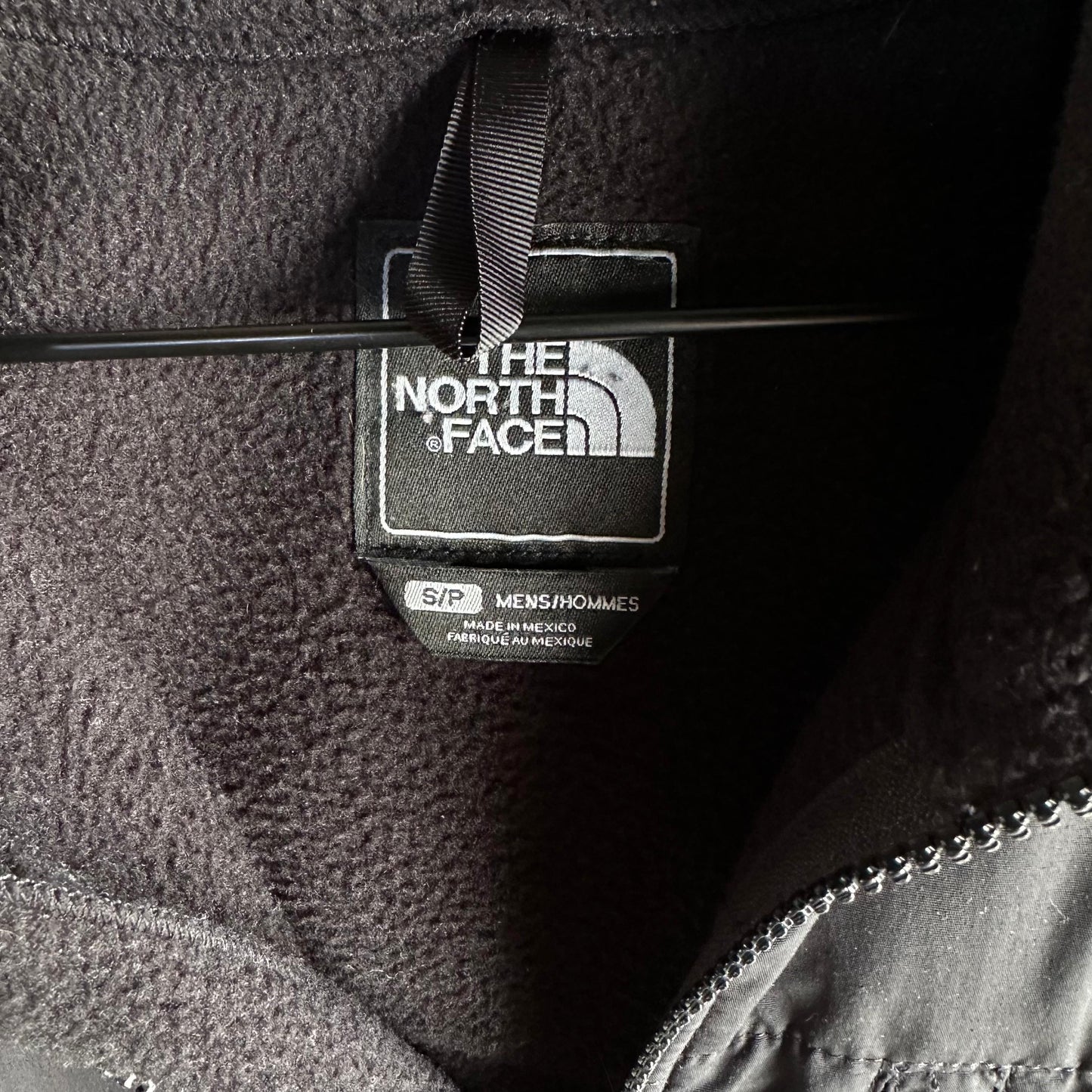 Chamarra North Face De Hombre Talla S Color Negro PolarTec Sin detalles con ziper y sin gorro TNF