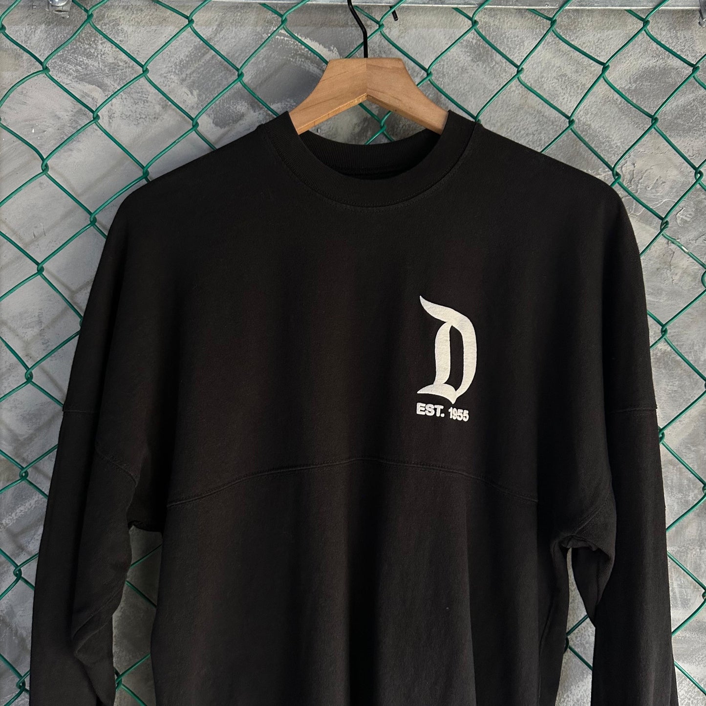 Camisa Spirit de DisneyLand De Hombre Talla S Color Negro Sin Detalles De Manga Larga