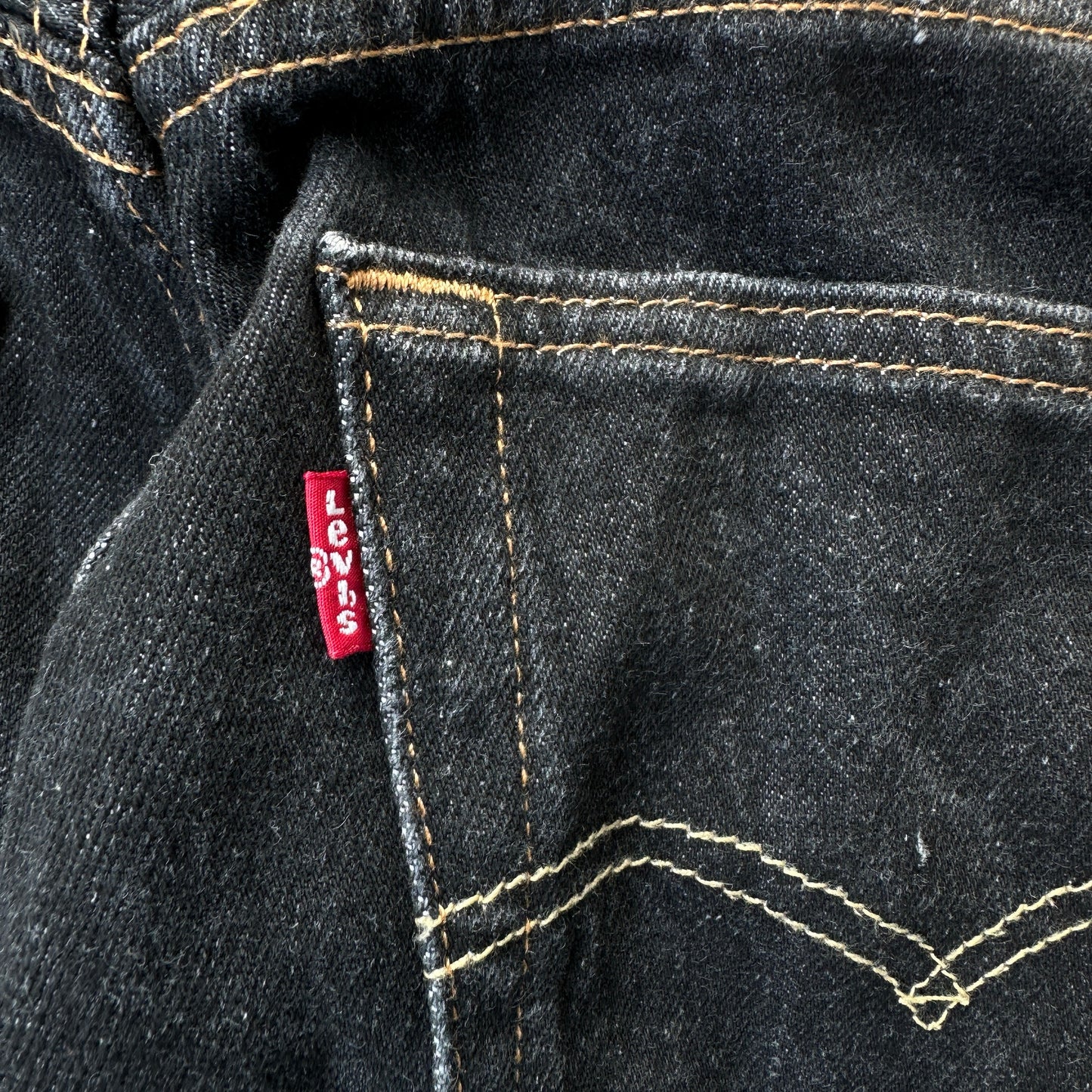 Pantalon Levis De Hombre Talla 32x32 Color Negro Corte Recto 501