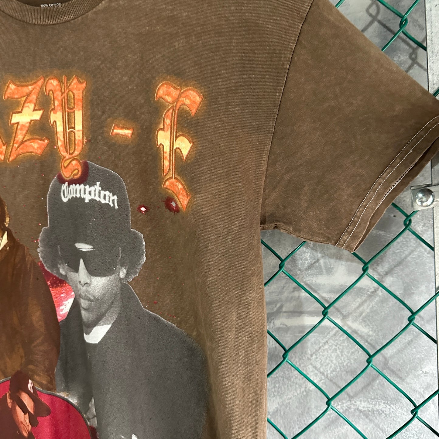 Camisa de Eazy E De Hombre Talla M Color Cafe Hip Hop Rap 90s