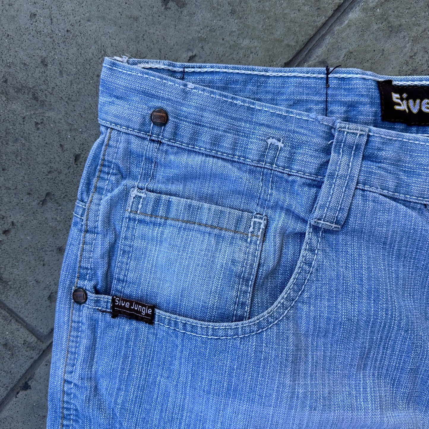 Shorts o Jorts vintage 5ive Jungle De Hombre Talla 36 Color Azul ClaroBordado De Leon Y2K