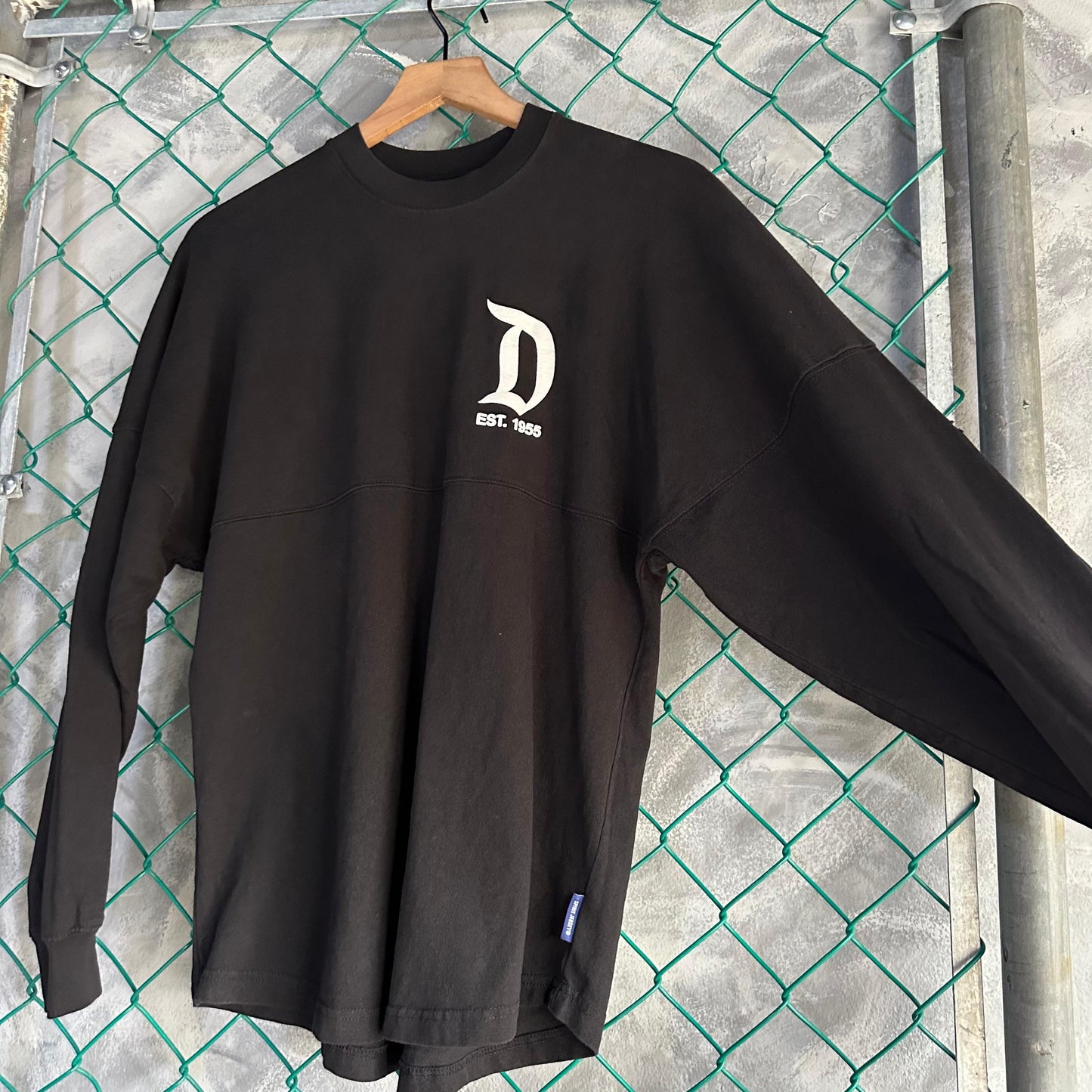 Camisa Spirit de DisneyLand De Hombre Talla S Color Negro Sin Detalles De Manga Larga