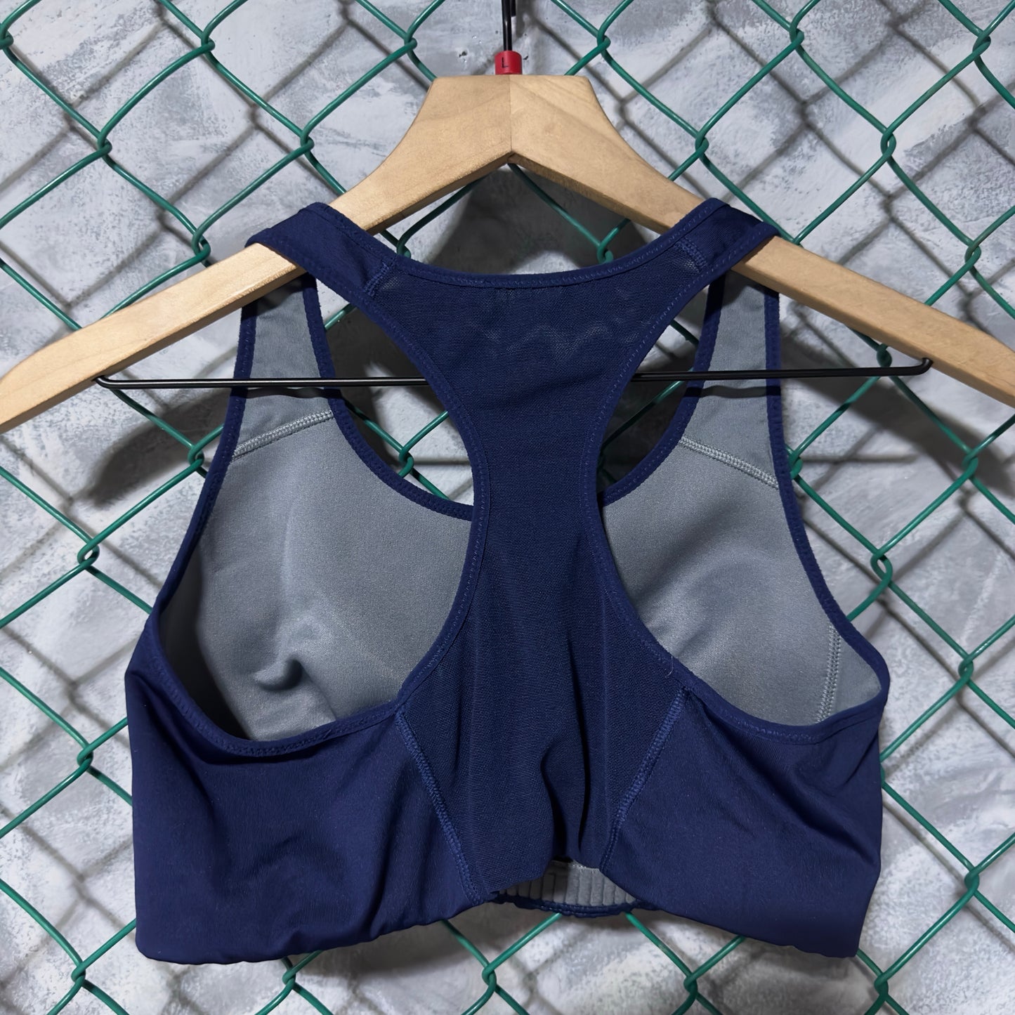 Bra o Top Deportivo Nike De Mujer Talla L Color Azul Marino Gimansio Pilates Yoga