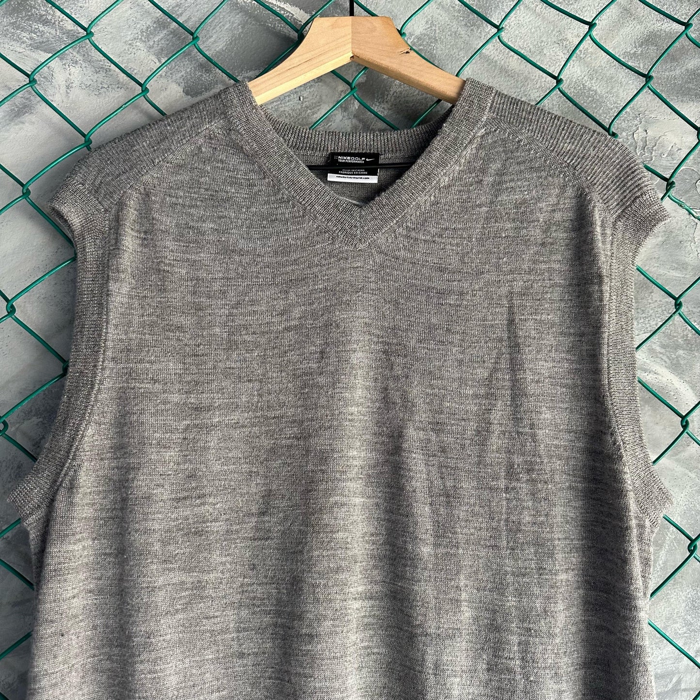 Chaleco Nike De Hombre Talla L Color Gris Ligero De Tela Veraniego