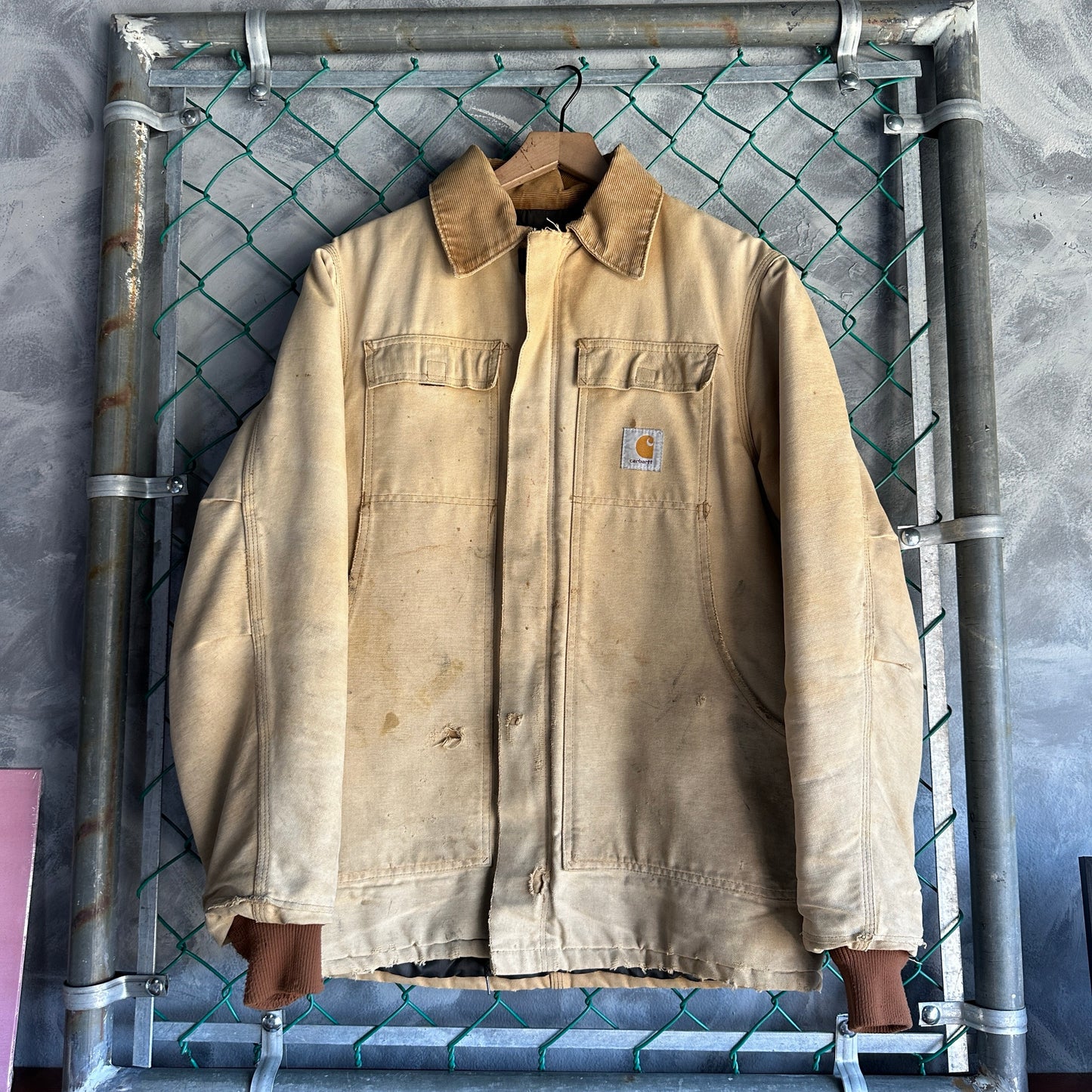 Chamarra Carhartt De Hombre Talla L Color Camel Cafe Desvanecido Artic Big Logo Distressed