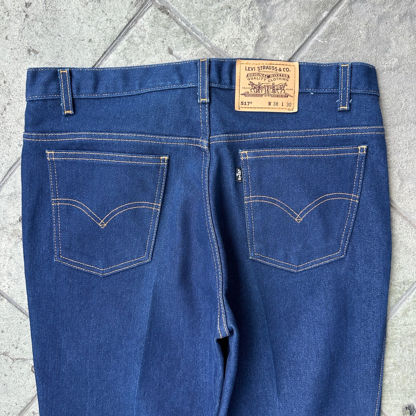 Pantalon Levis De Hombre Talla 38x30 Color Azul Corte Acampanado 517 Vintage BootCut