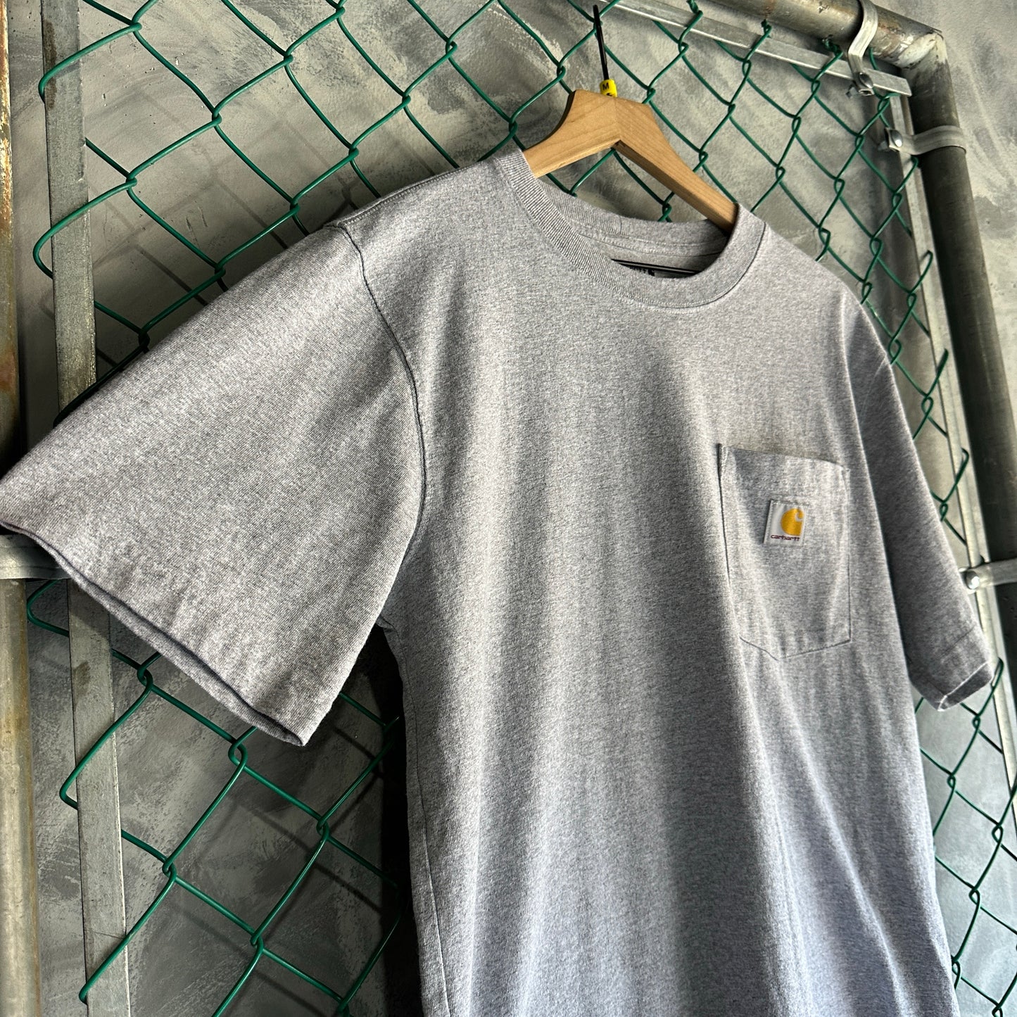 Camisa Carhartt De Hombre Talla M Color Gris Con Bolsillo Como Nueva