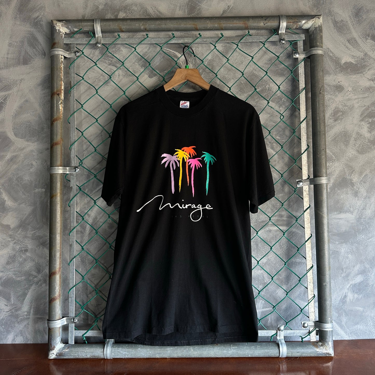Camisa Vintage De Las Vegas Del Hotel Mirage De Hombre Talla Xl Color Negro Tela Gruesa Oversize