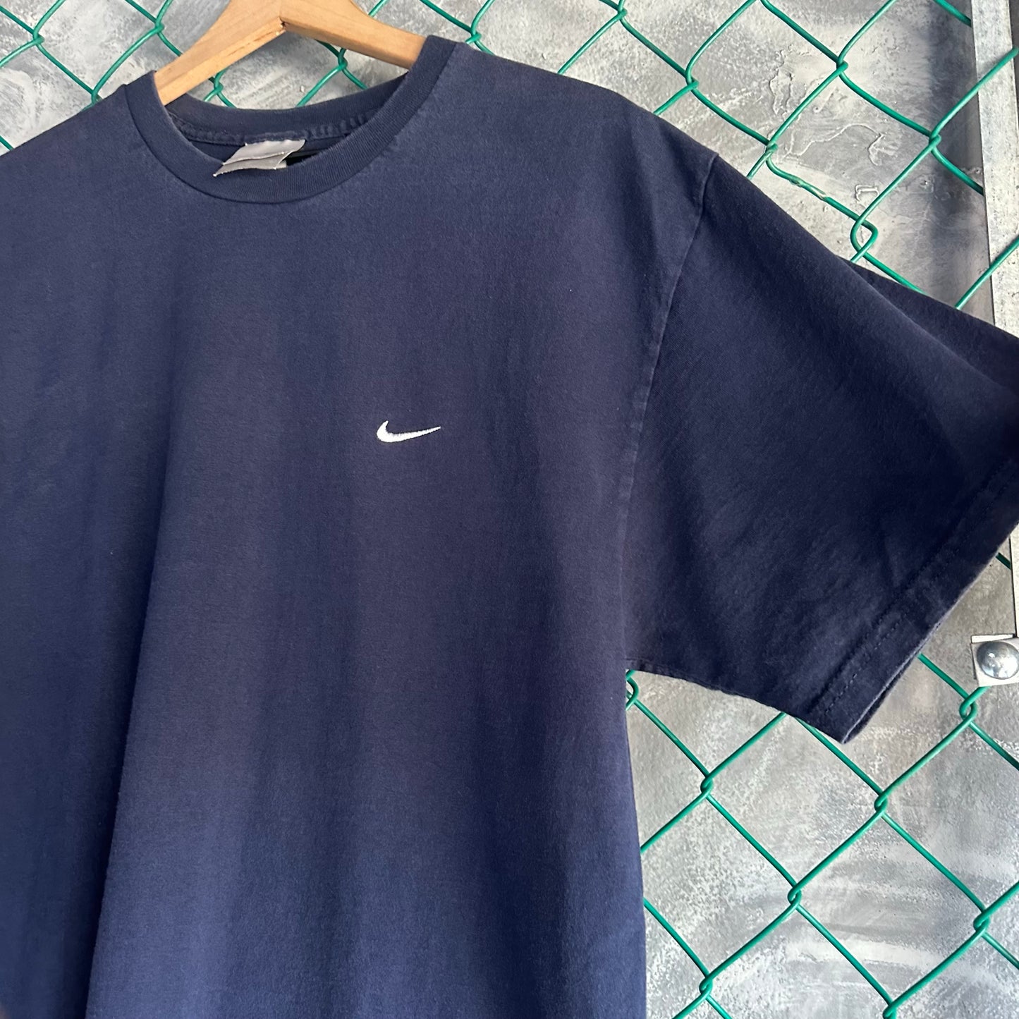 Camisa Vintage Nike De Hombre Talla L Color Azul Desvanecido 2000s Minimalista Basica Deportiva