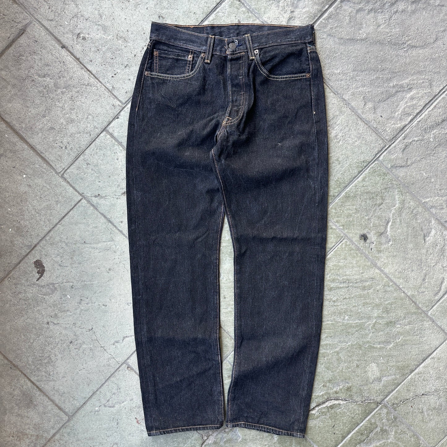 Pantalon Levis De Hombre Talla 32x32 Color Negro Corte Recto 501