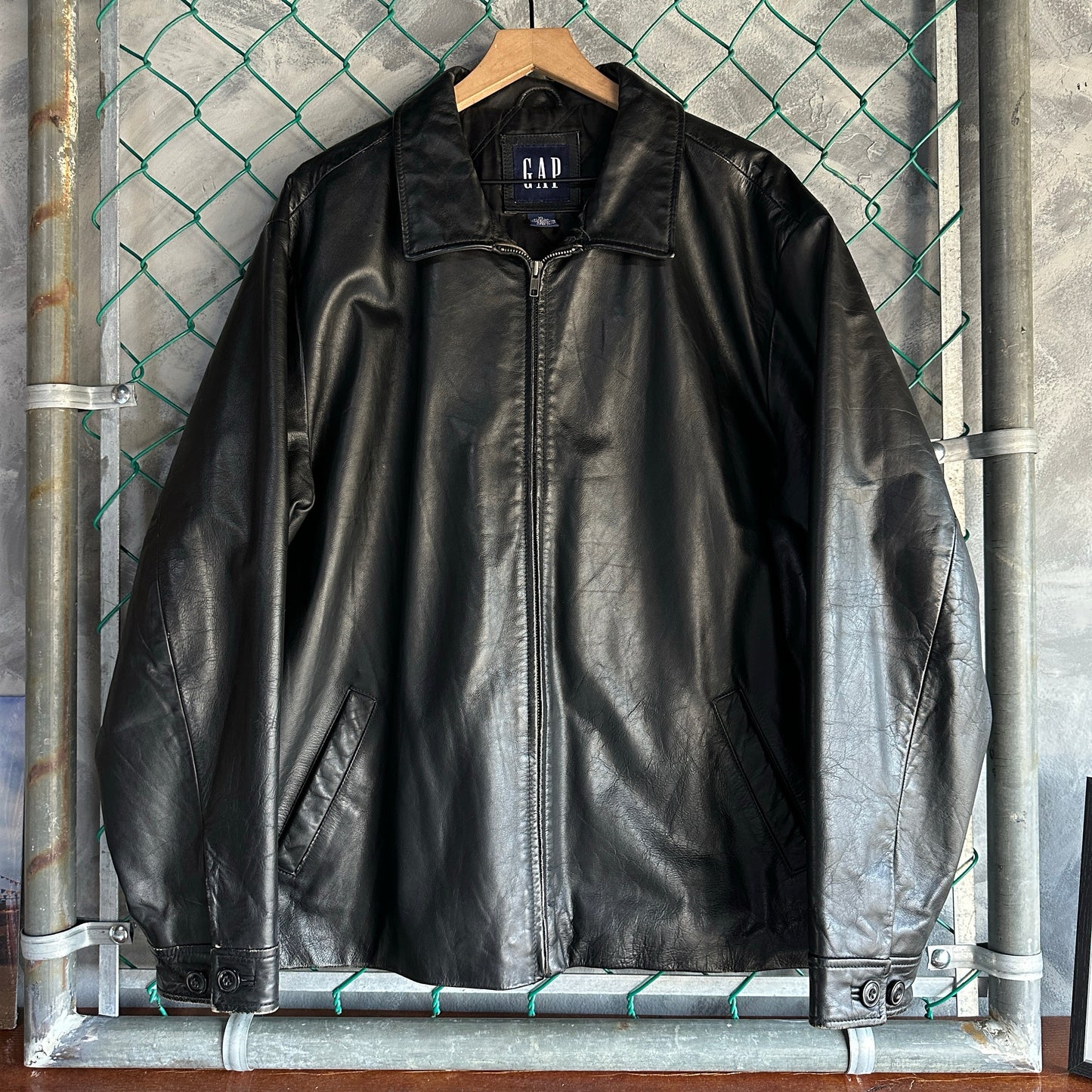 Chamarra Vintage De Piel Gap De Hombre Talla XL Color Negro Piel Geniuna Boxy