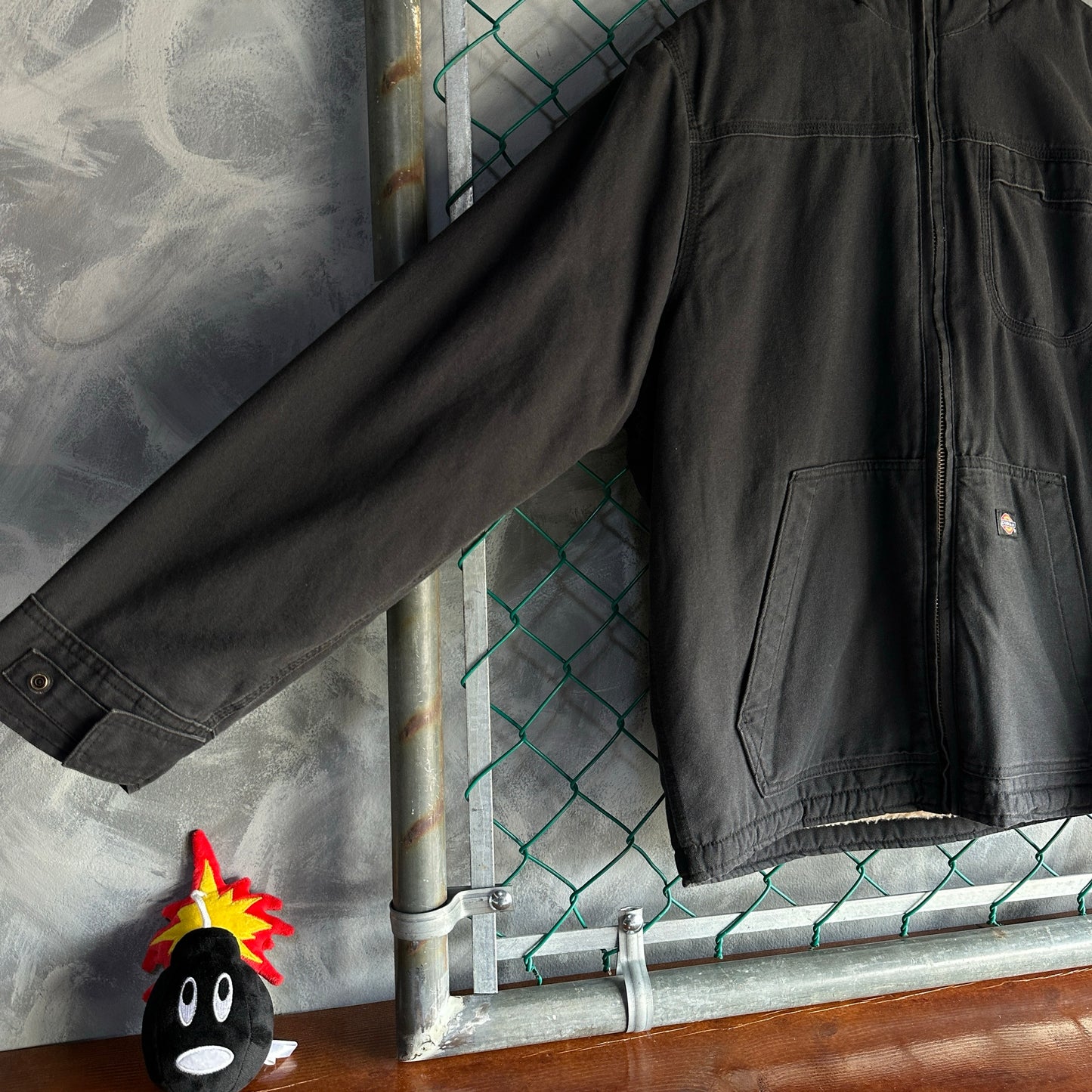 Chamarra Dickies De Hombre Talla M Color Gris Con Forro De Borrego Workear Con Gorro De Trabajo