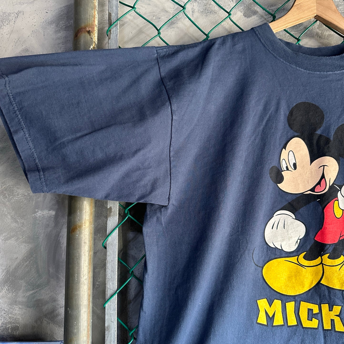 Camisa Vintage De Mickey Mouse De Hombre Talla 2XL Color Azul De DisneyLand Big Print Manga Corta