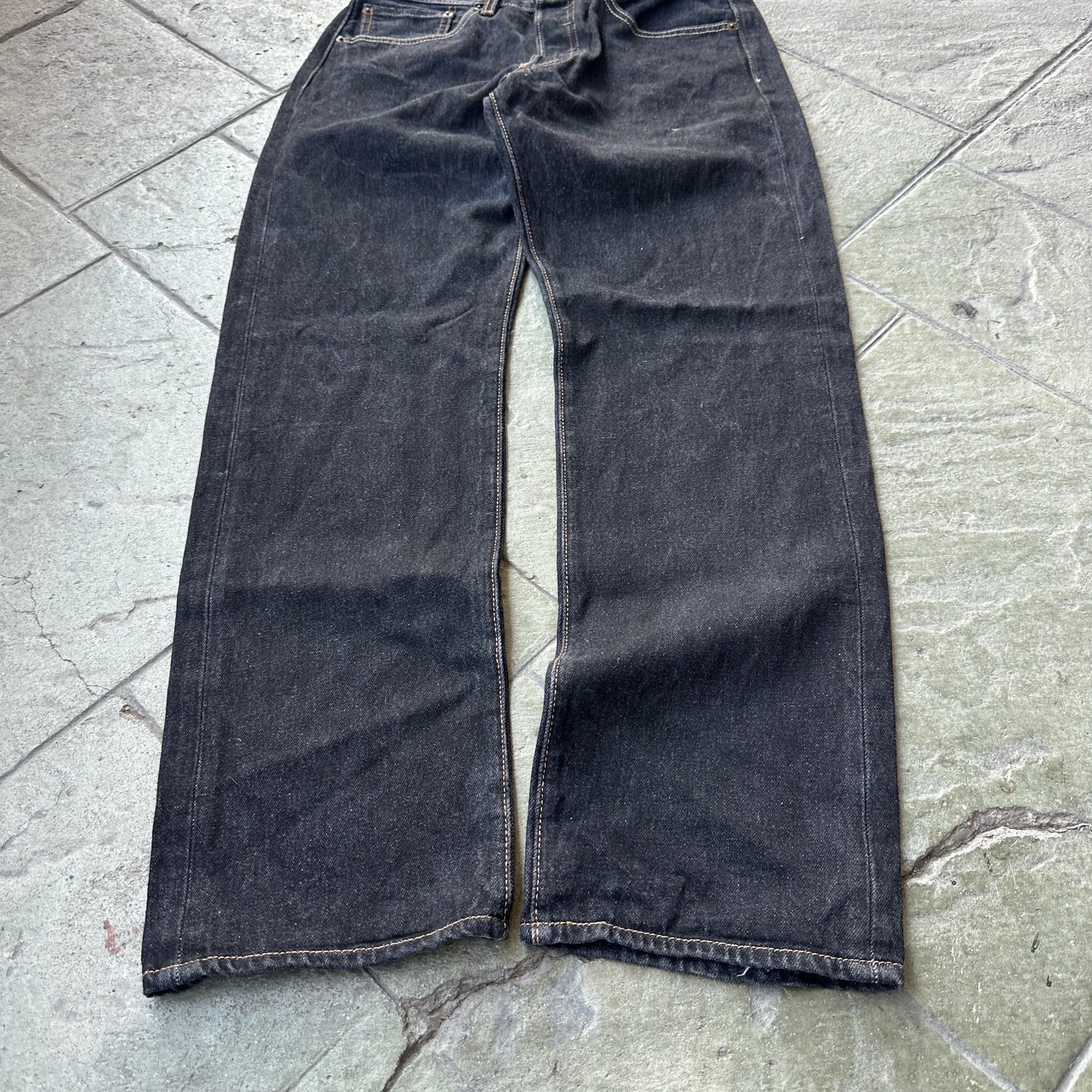 Pantalon Levis De Hombre Talla 32x32 Color Negro Corte Recto 501