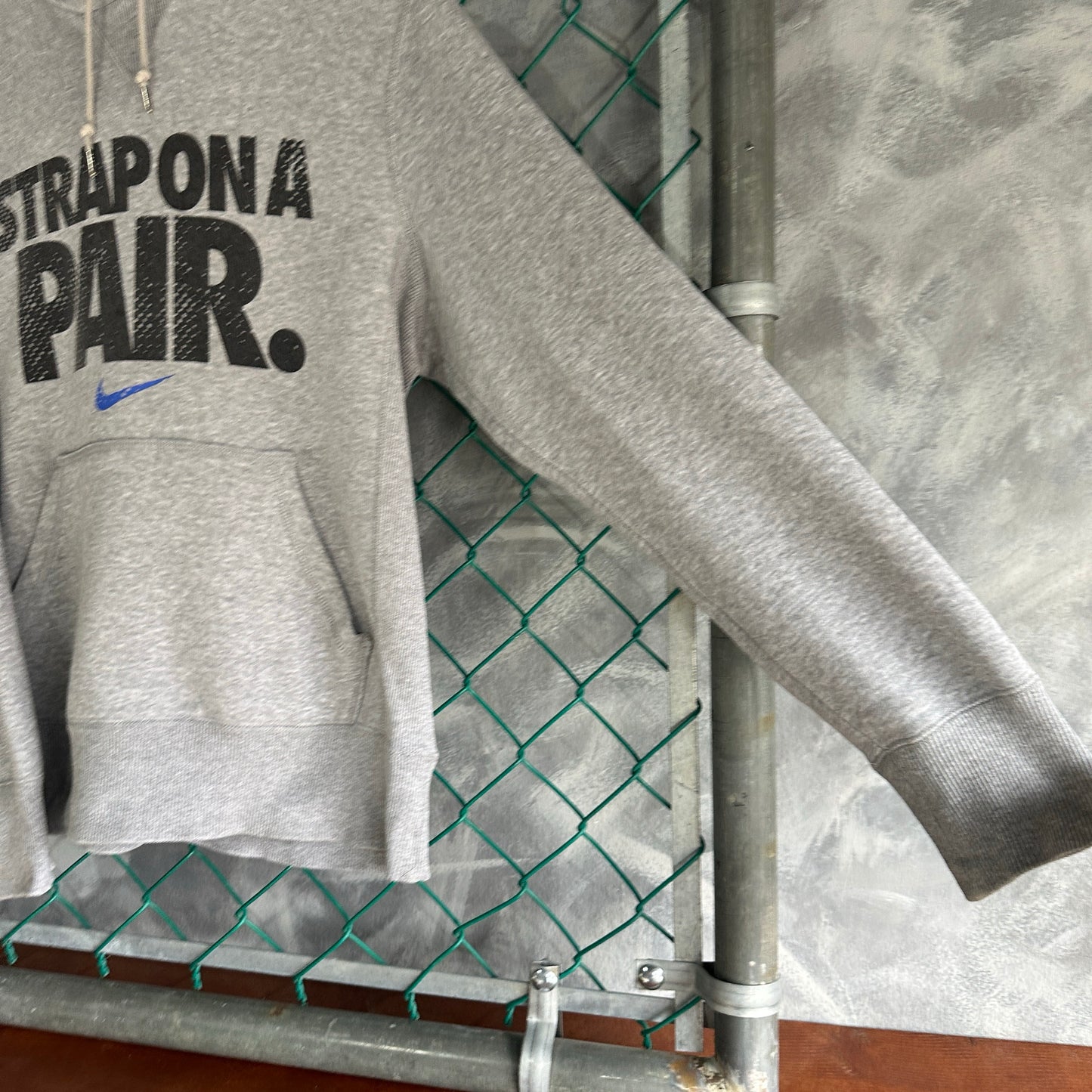 Hoodie Nike De Hombre Talla M Color Gris Mid Swosh Deportivo Gimnasio