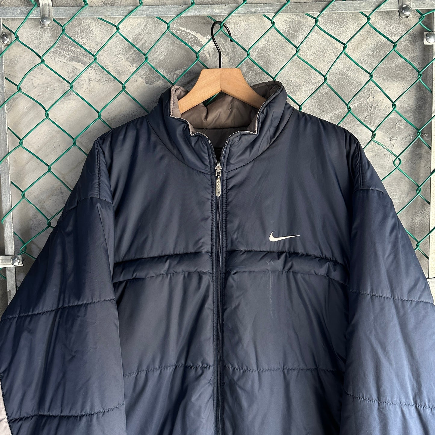 Chamarra Nike De Hombre Talla Xl Color Azul Y Gris Doble Vista Puffer Gruesa Minimalista