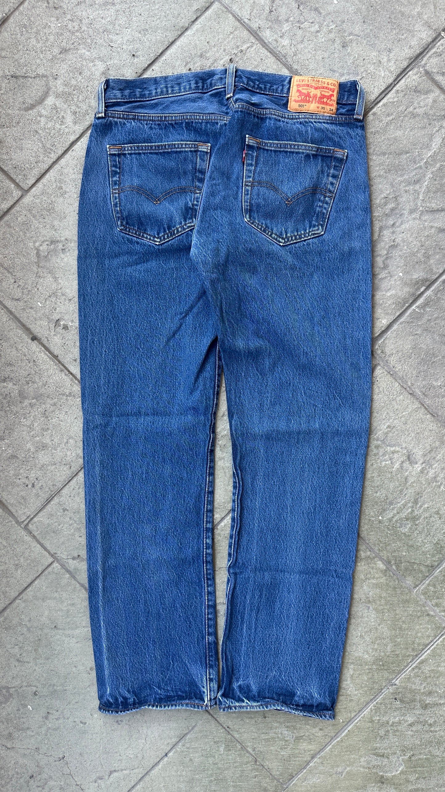 Pantalon Levis De Hombre Talla 35x34 Color Azul Corte Recto 501