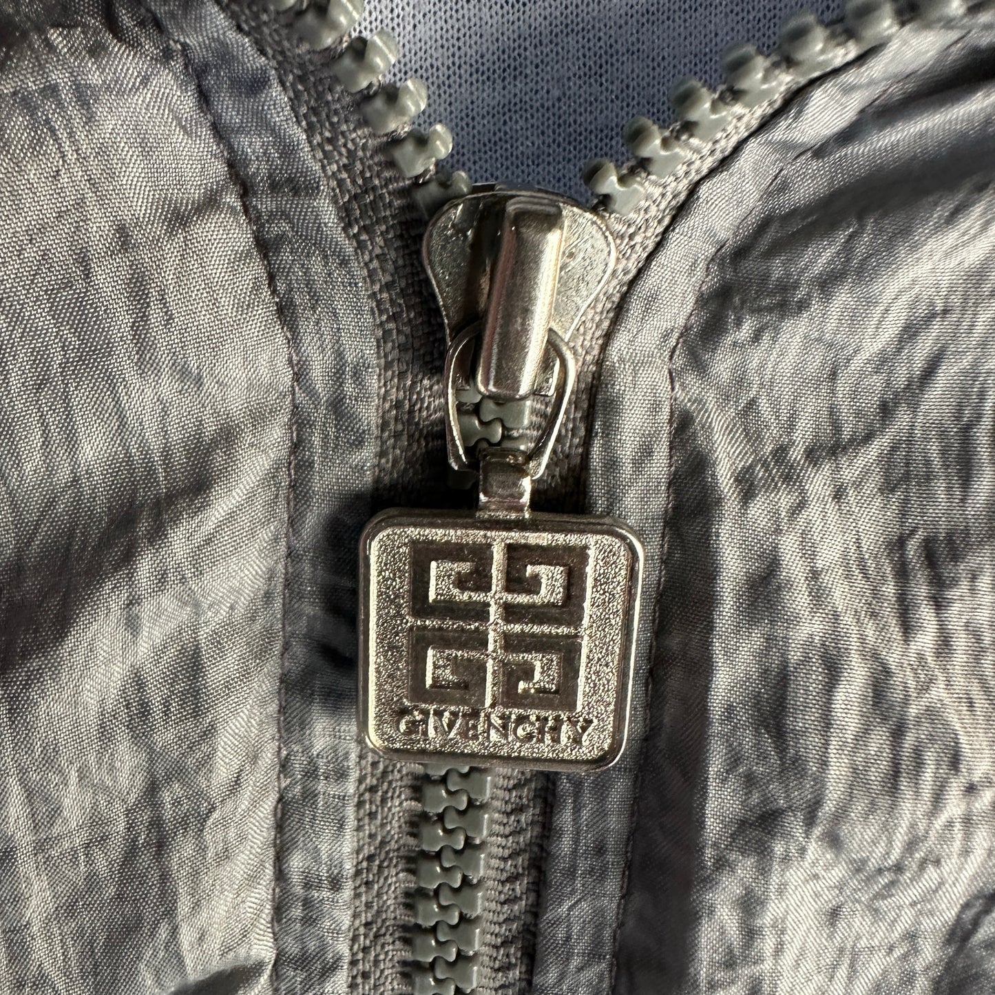 Chamarra Vintage Givenchy De Hombre Talla M Color Gris De Lujo