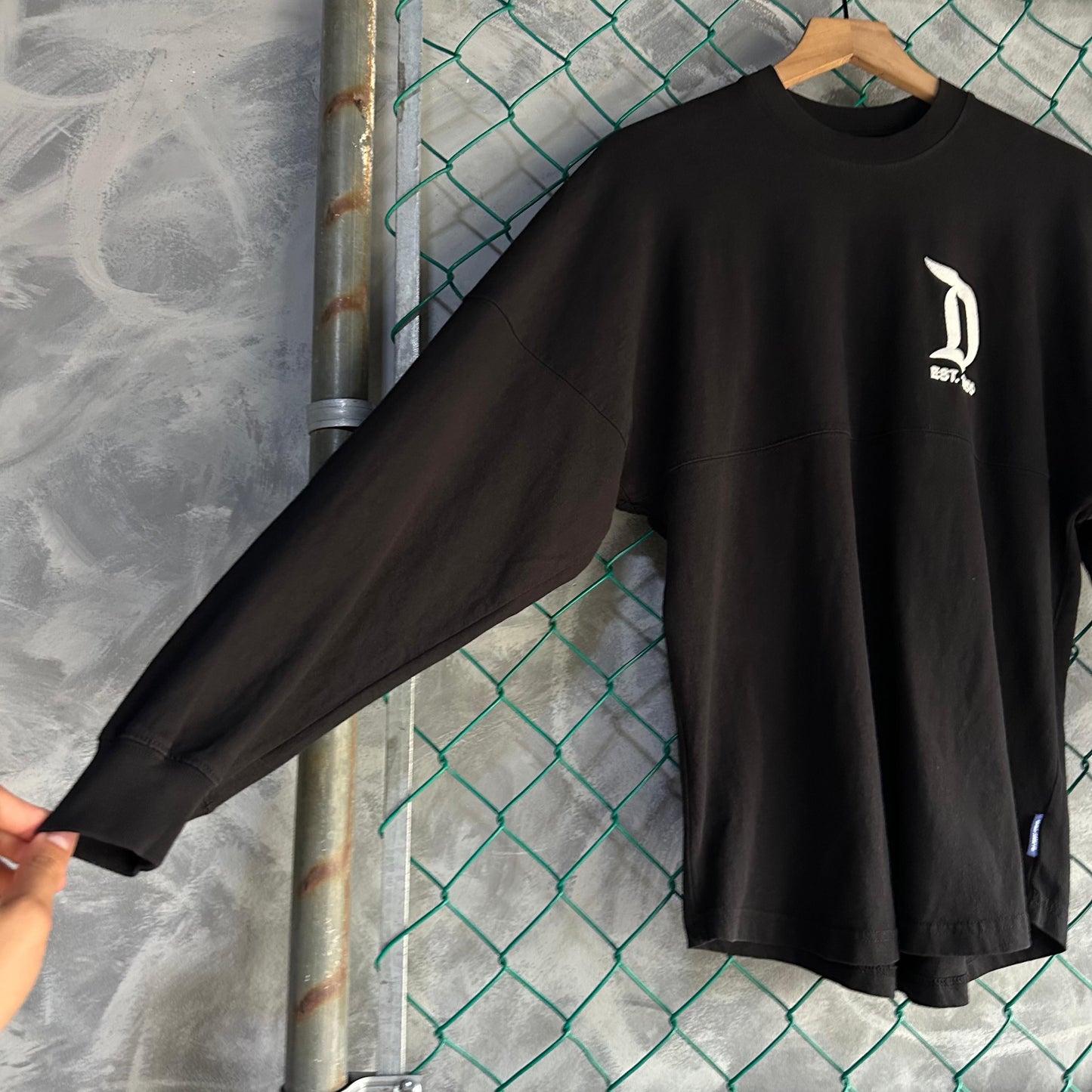Camisa Spirit de DisneyLand De Hombre Talla S Color Negro Sin Detalles De Manga Larga