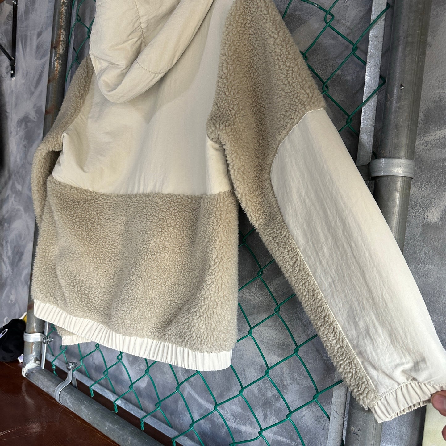 Chamarra Patagonia De Mujer Talla S Color Beige Crema Con Peluche Polar Retro Flece