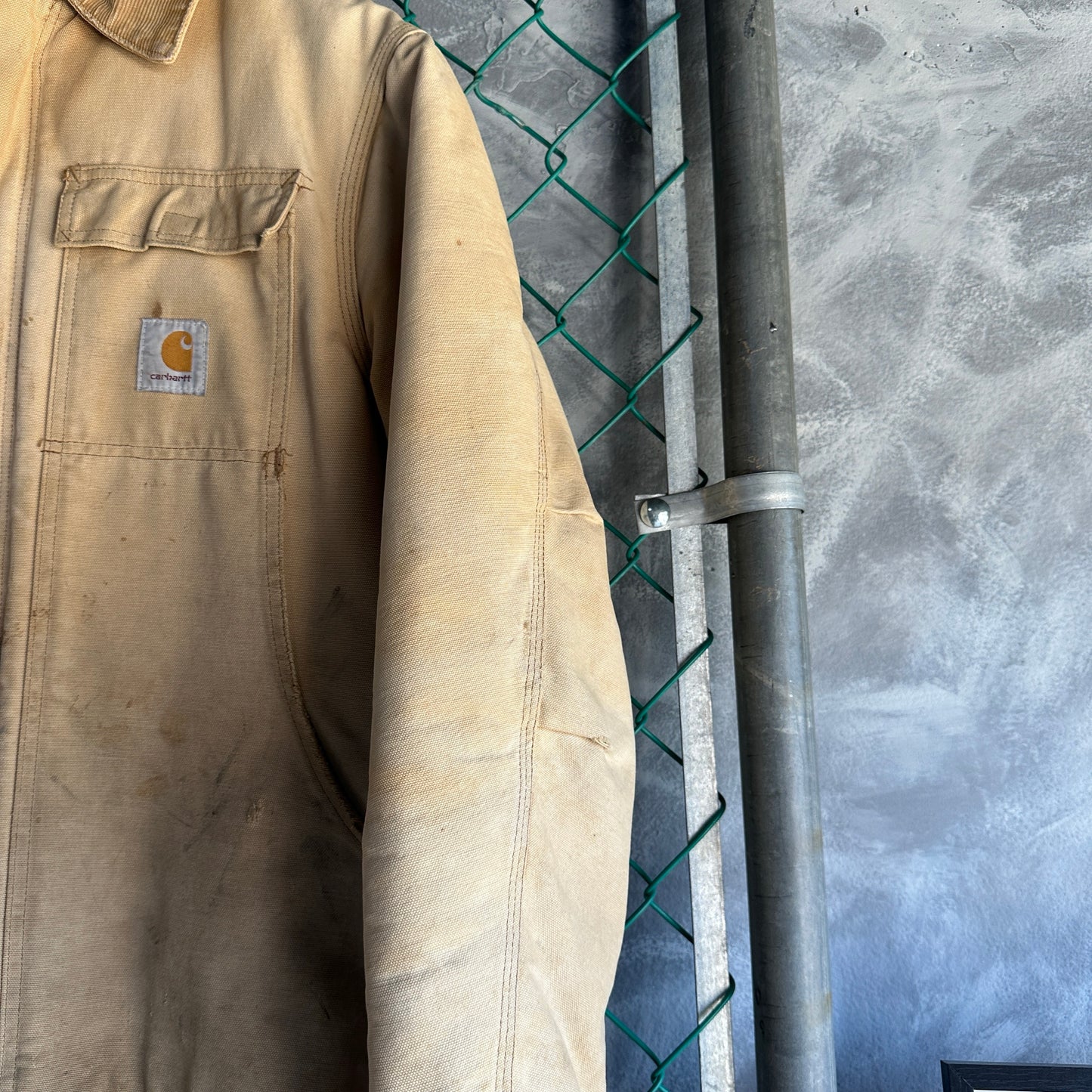 Chamarra Carhartt De Hombre Talla L Color Camel Cafe Desvanecido Artic Big Logo Distressed