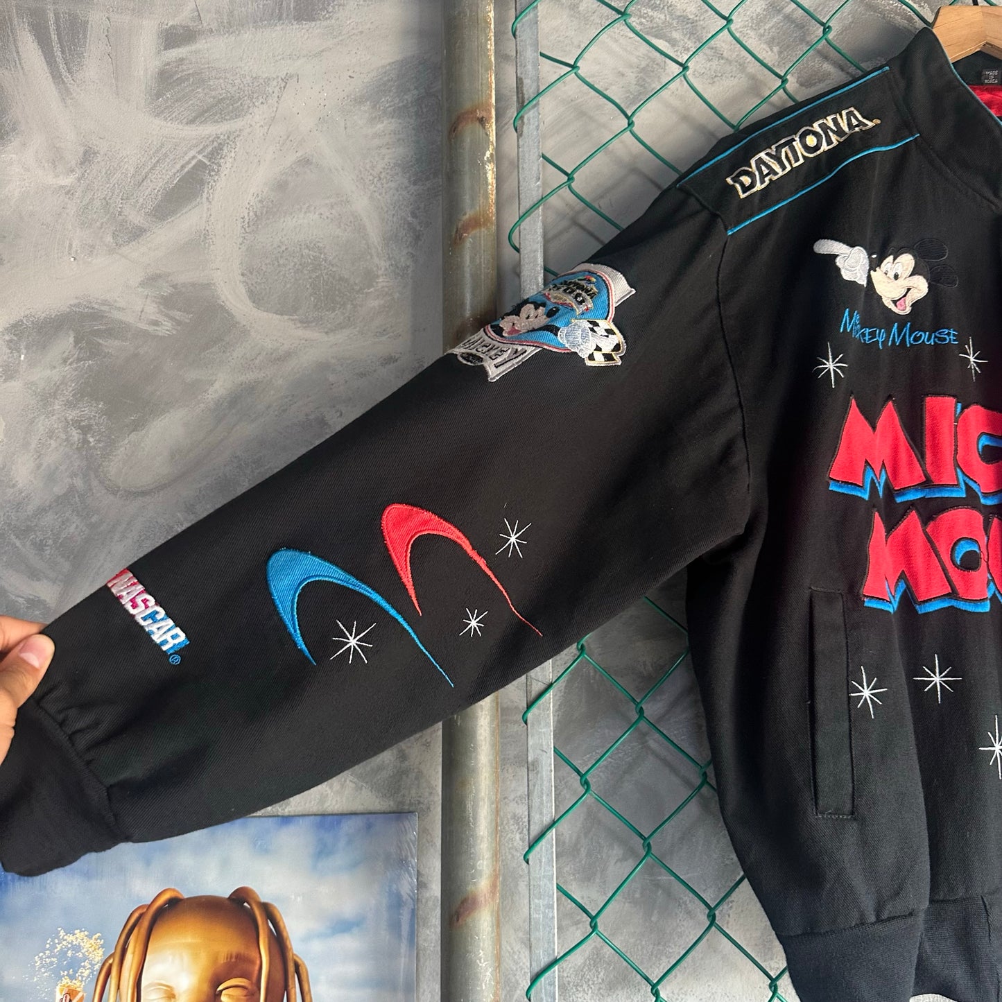 Chamarra Vintage de la Nascar Jeff Hamilton De Hombre Talla L Color Negro DisneyLand Mickey Mouse