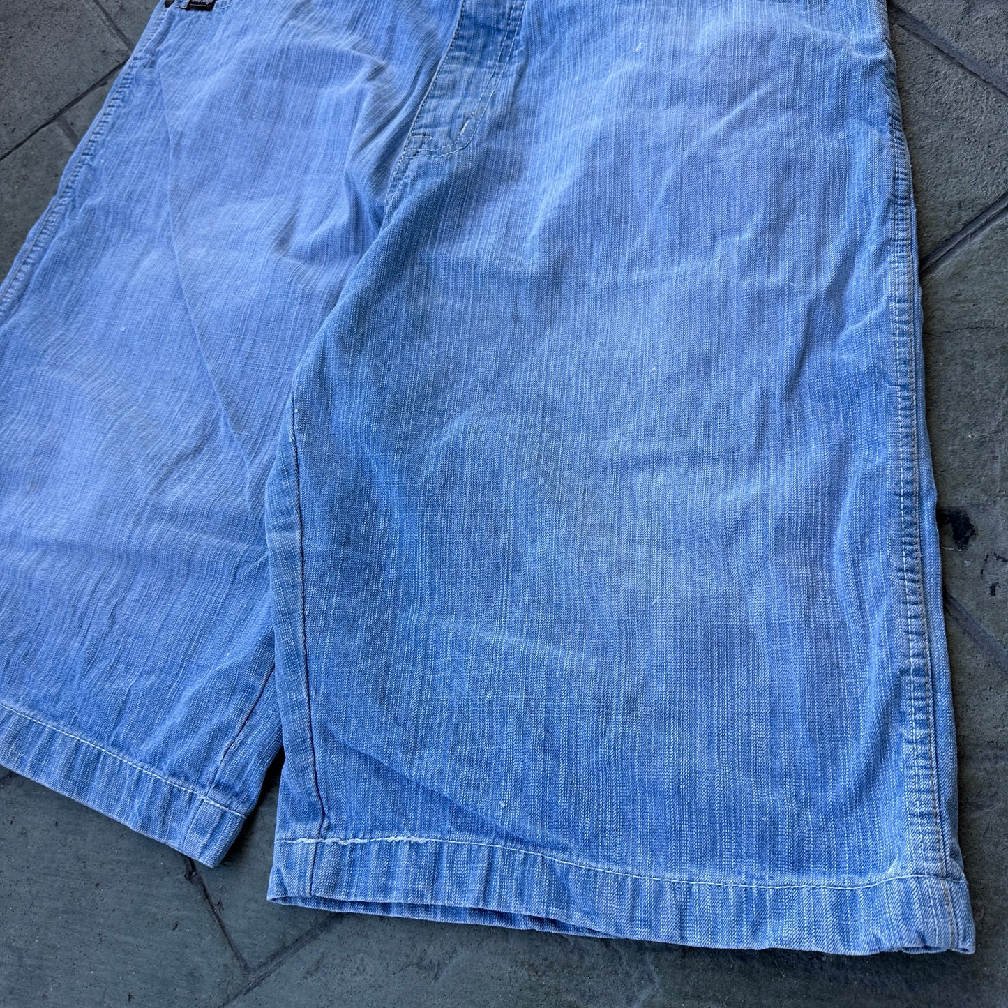 Shorts o Jorts vintage 5ive Jungle De Hombre Talla 36 Color Azul ClaroBordado De Leon Y2K