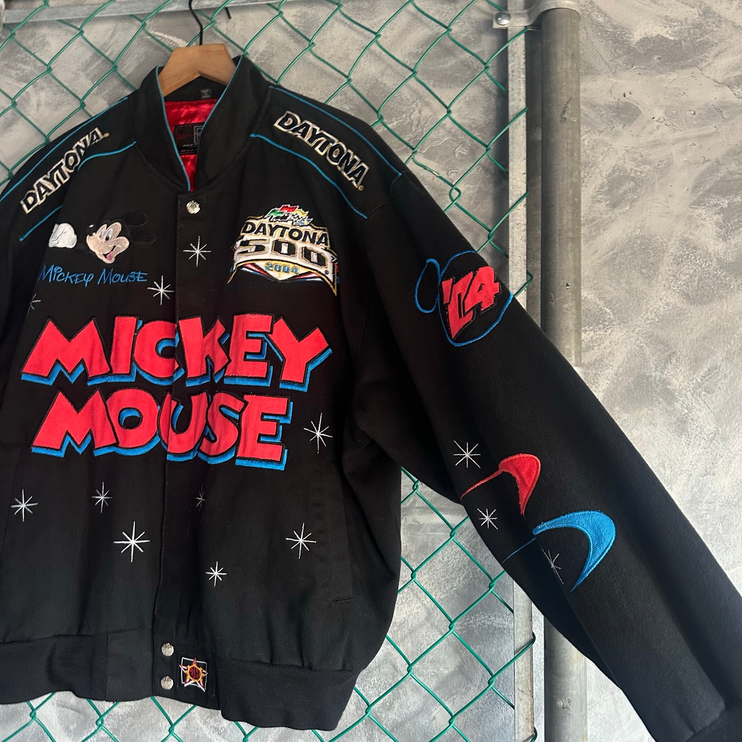 Chamarra Vintage de la Nascar Jeff Hamilton De Hombre Talla L Color Negro DisneyLand Mickey Mouse