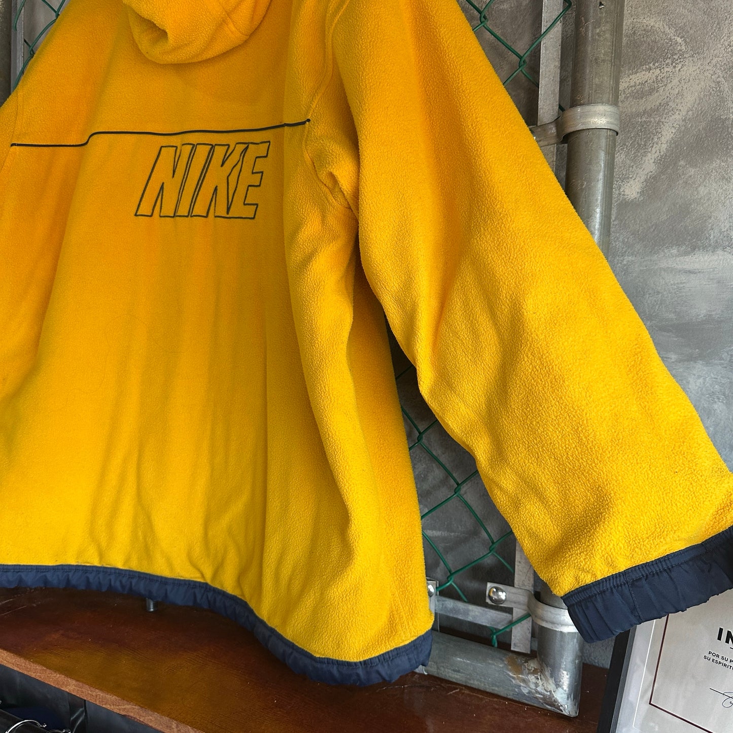 Chamarra Doble vista Vintage Nike De Hombre Talla L Color Azul Amarillo Polar 2000s