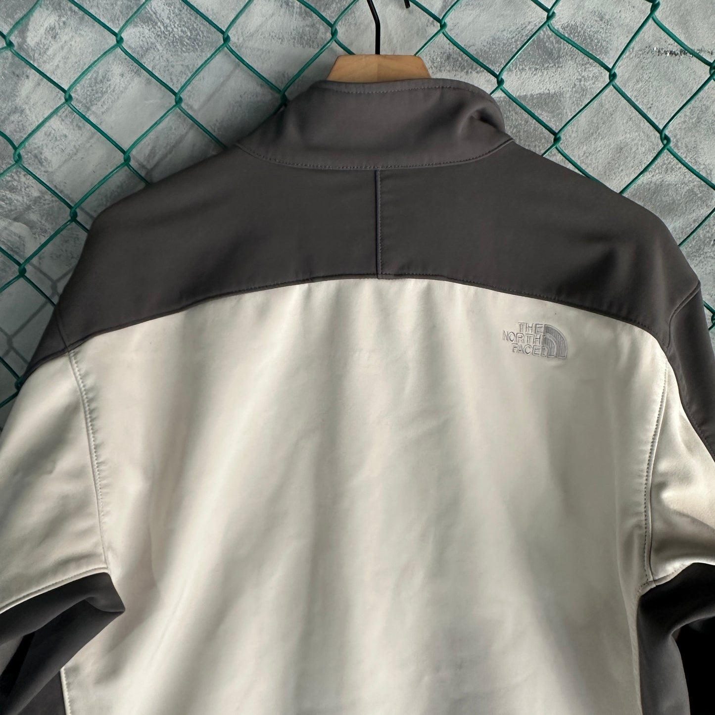 Chamarra The North Face De Hombre Talla XL Color Blanco Gris Forro Polar Táctica