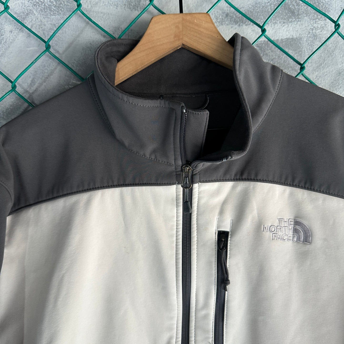 Chamarra The North Face De Hombre Talla XL Color Blanco Gris Forro Polar Táctica