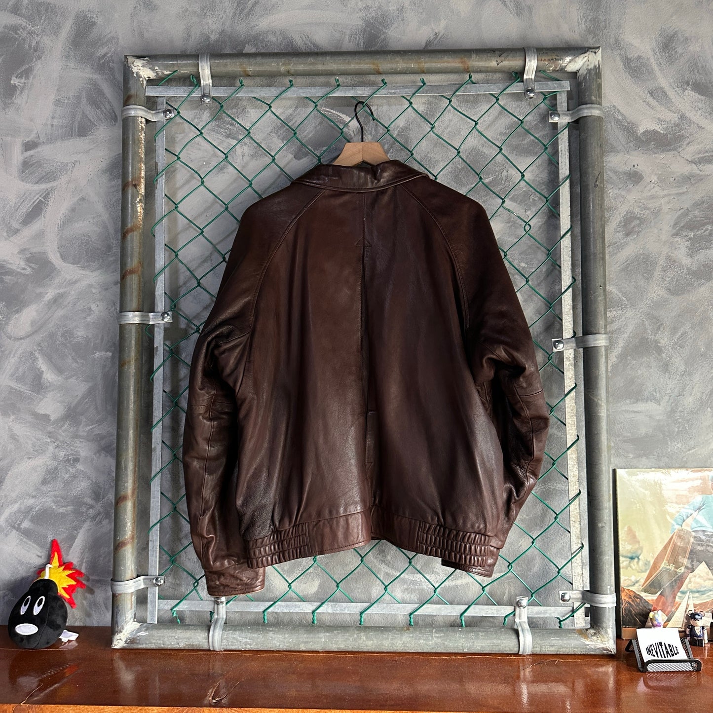 Chamarra de Cuero De Hombre Talla S Color Cafe Vintage Piel Genuina Corte Boxy TimePieces