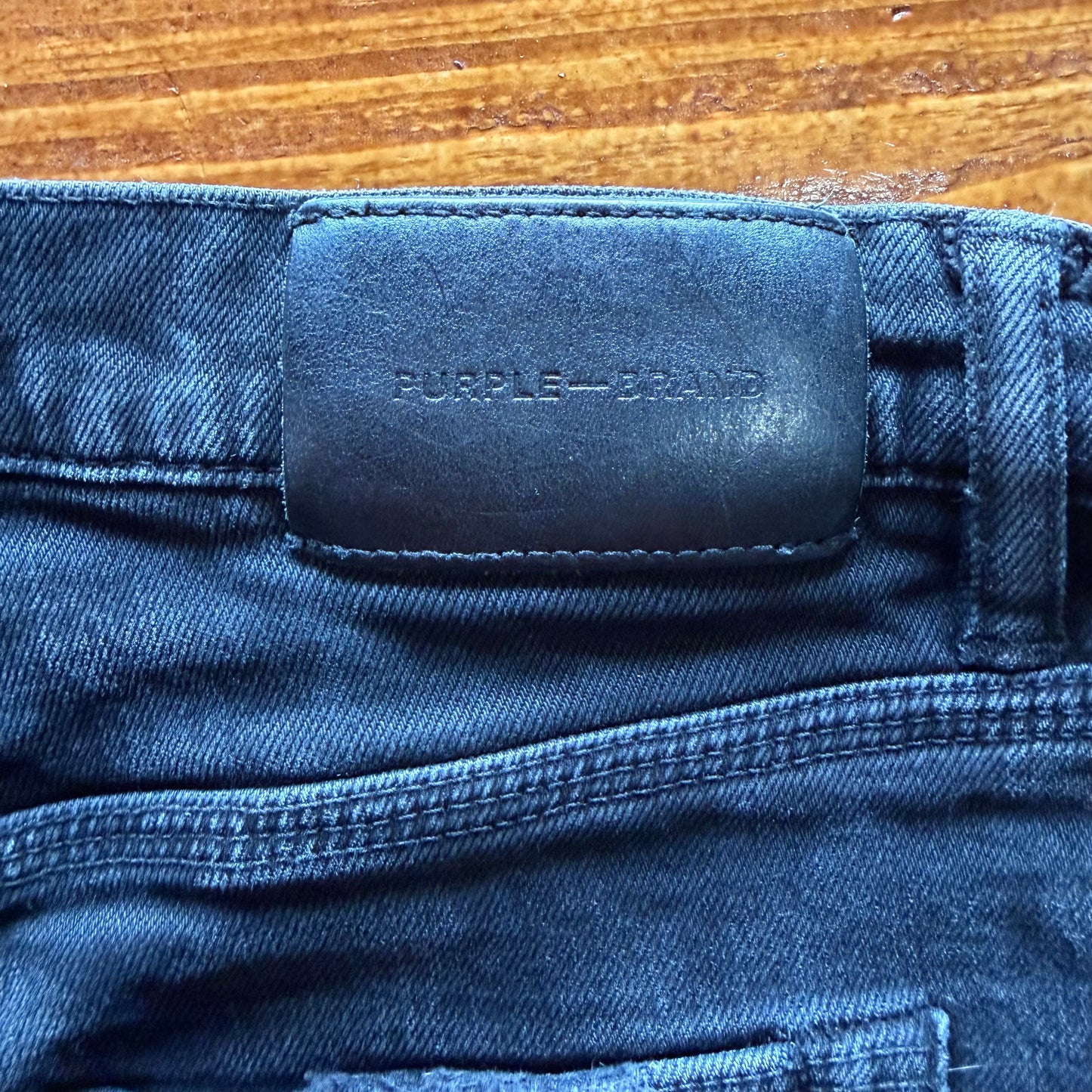 Pantalon De Diseñador Purple De Hombre Talla 31 Color Negro Skiny Fit