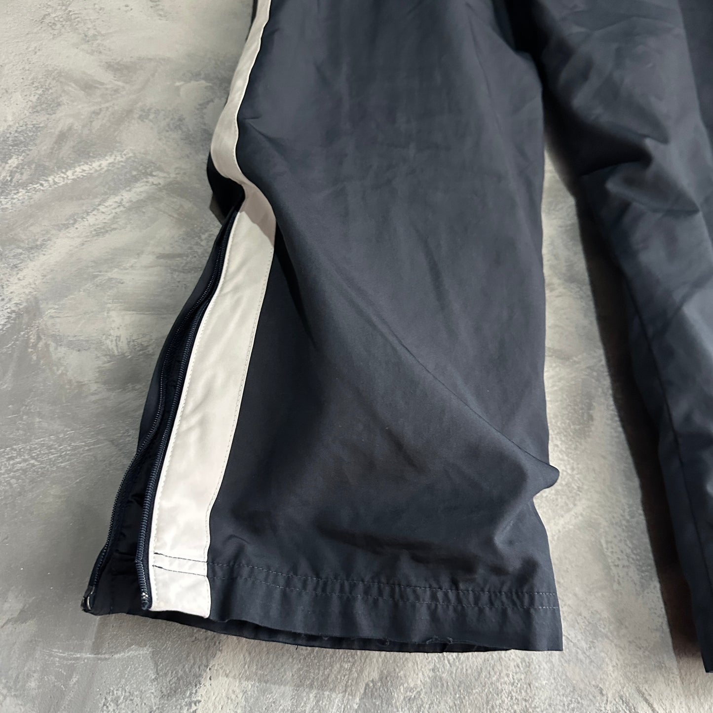 Pants Rompevientos Nike De Hombre Talla L Color Azul Marino Baggy