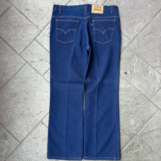 Pantalon Levis De Hombre Talla 38x30 Color Azul Corte Acampanado 517 Vintage BootCut
