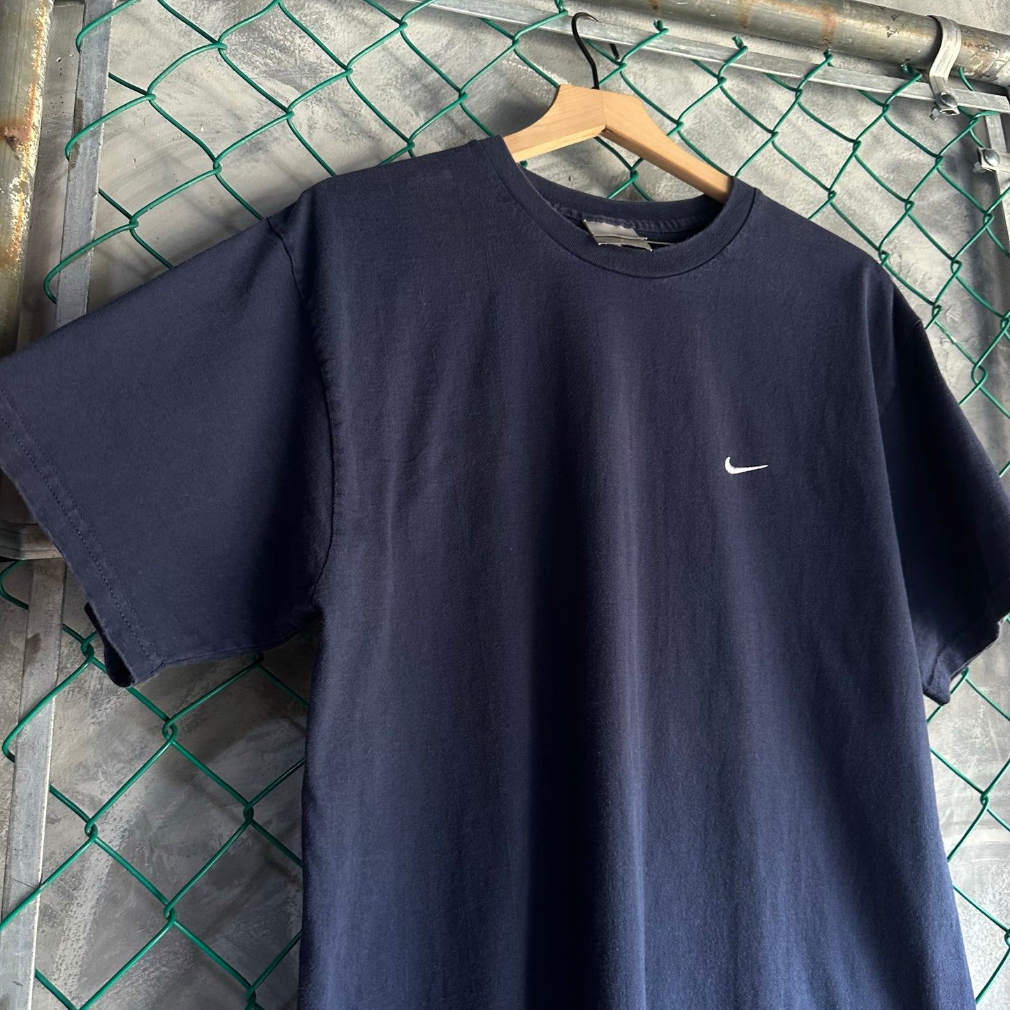 Camisa Vintage Nike De Hombre Talla L Color Azul Desvanecido 2000s Minimalista Basica Deportiva