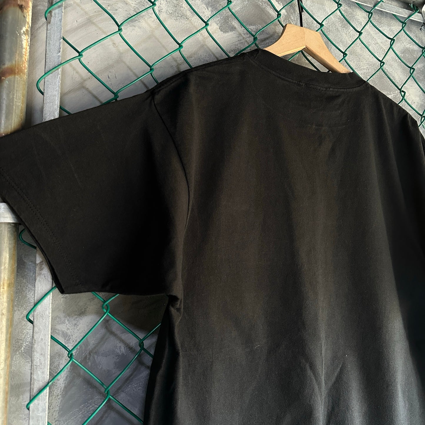 Camisa Vintage De Disney De Hombre Talla 2XL Color Negra Disneyland Eletrical Parade