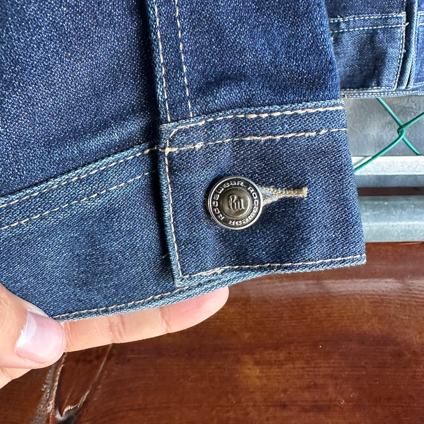 Chamarra Vintage Rocawear De Hombre Talla 2XL Color Azul Marino Mezclilla Y2K