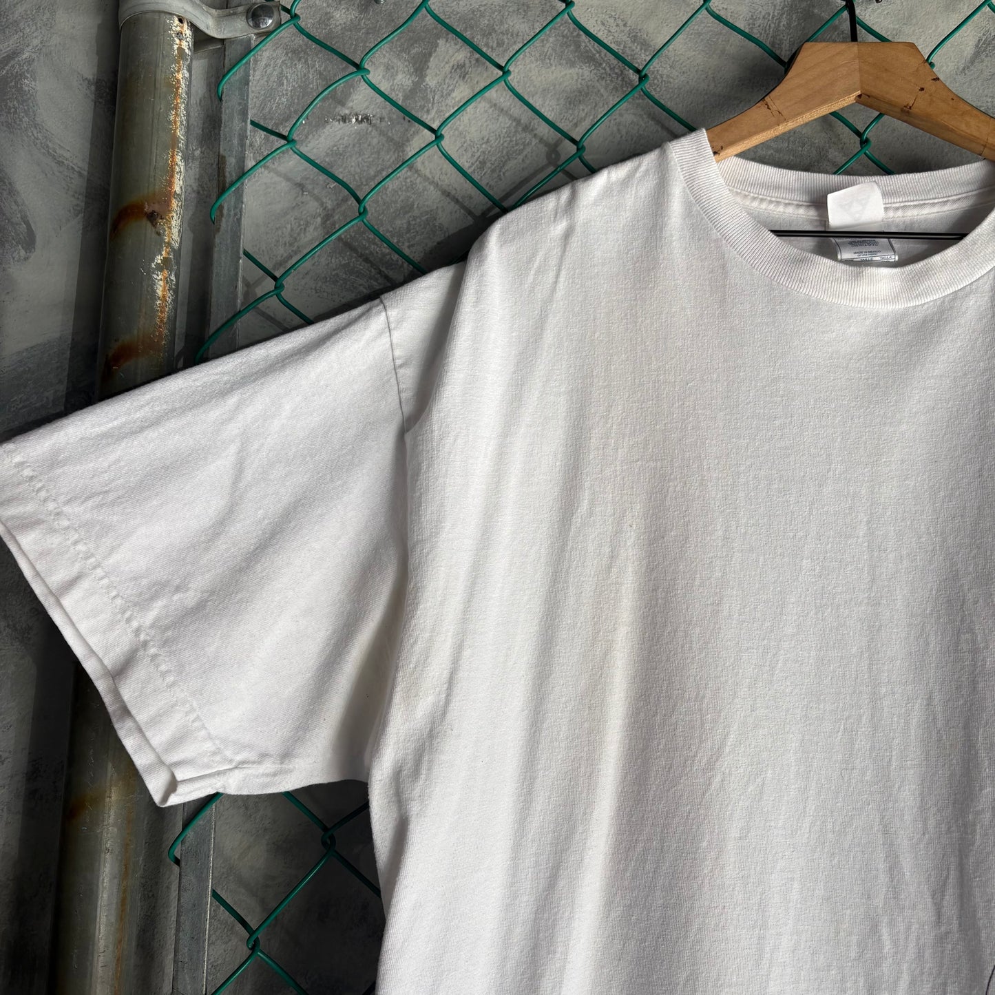 Playera AAA Para Hombre Talla XL Color Blanco Amarillo Congos 8 Business Intelligence