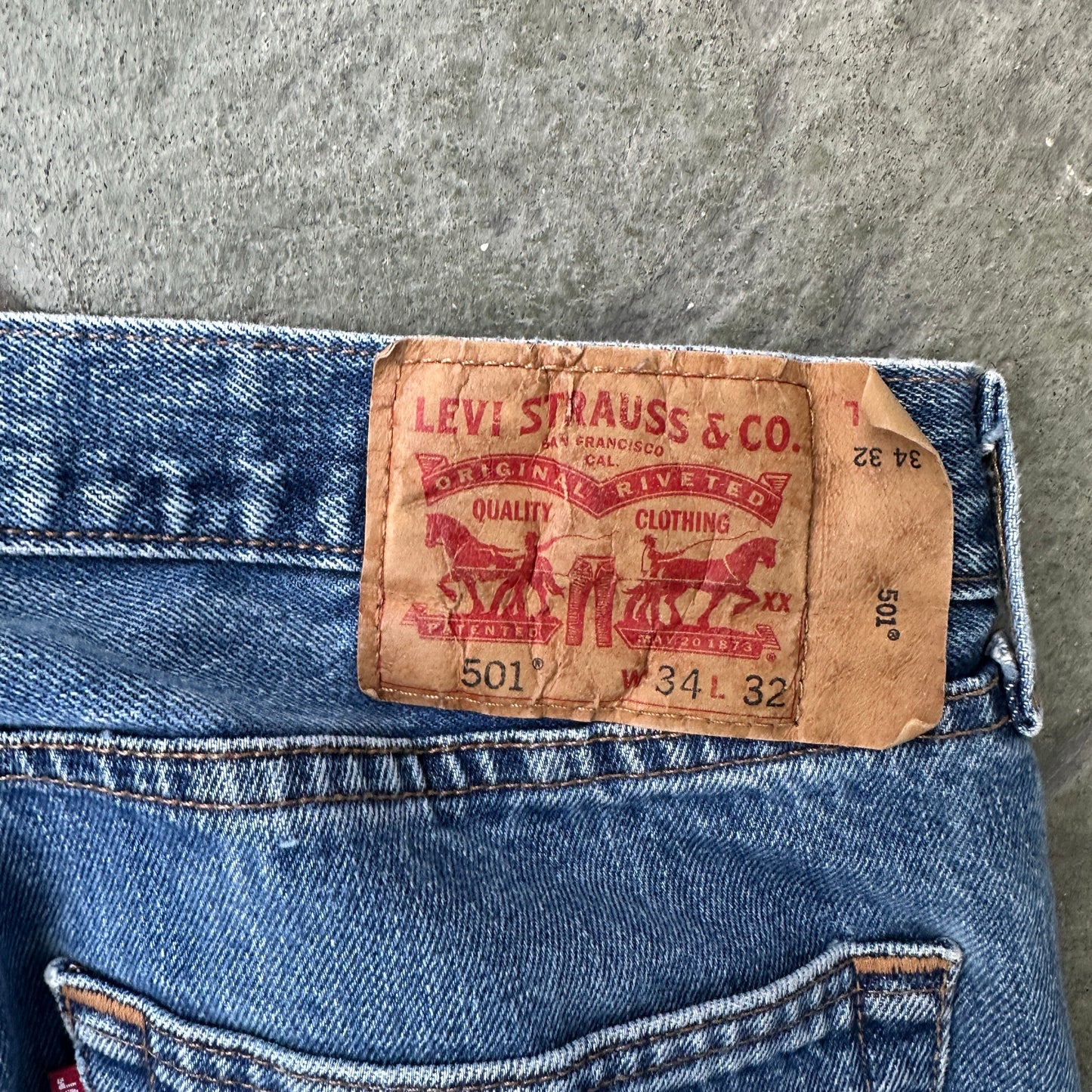 Pantalon Levis 501 De Hombre Talla 34x32 Color Azul Corte Regular o Recto