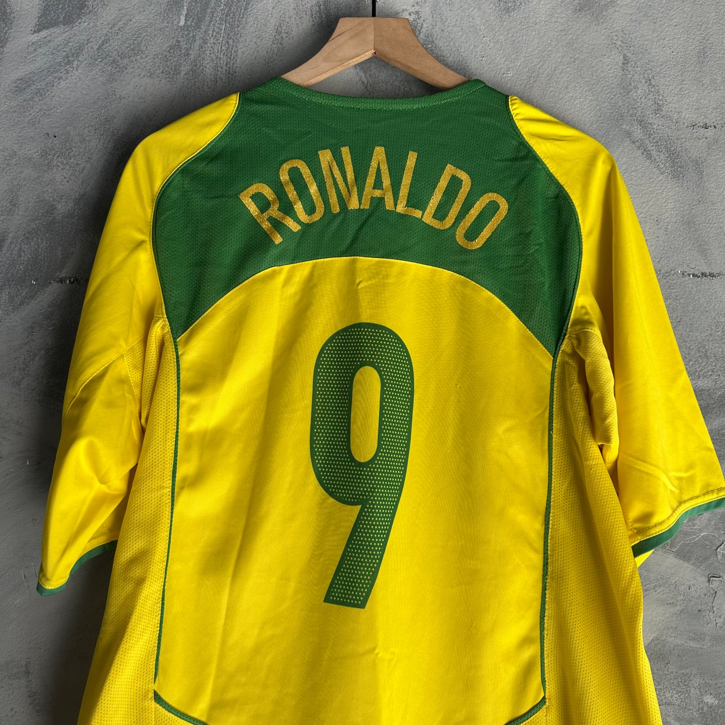 Jersey Vintage Nike para hombre, talla L color Amarillo Brasil 2006 Ronaldo Nazário