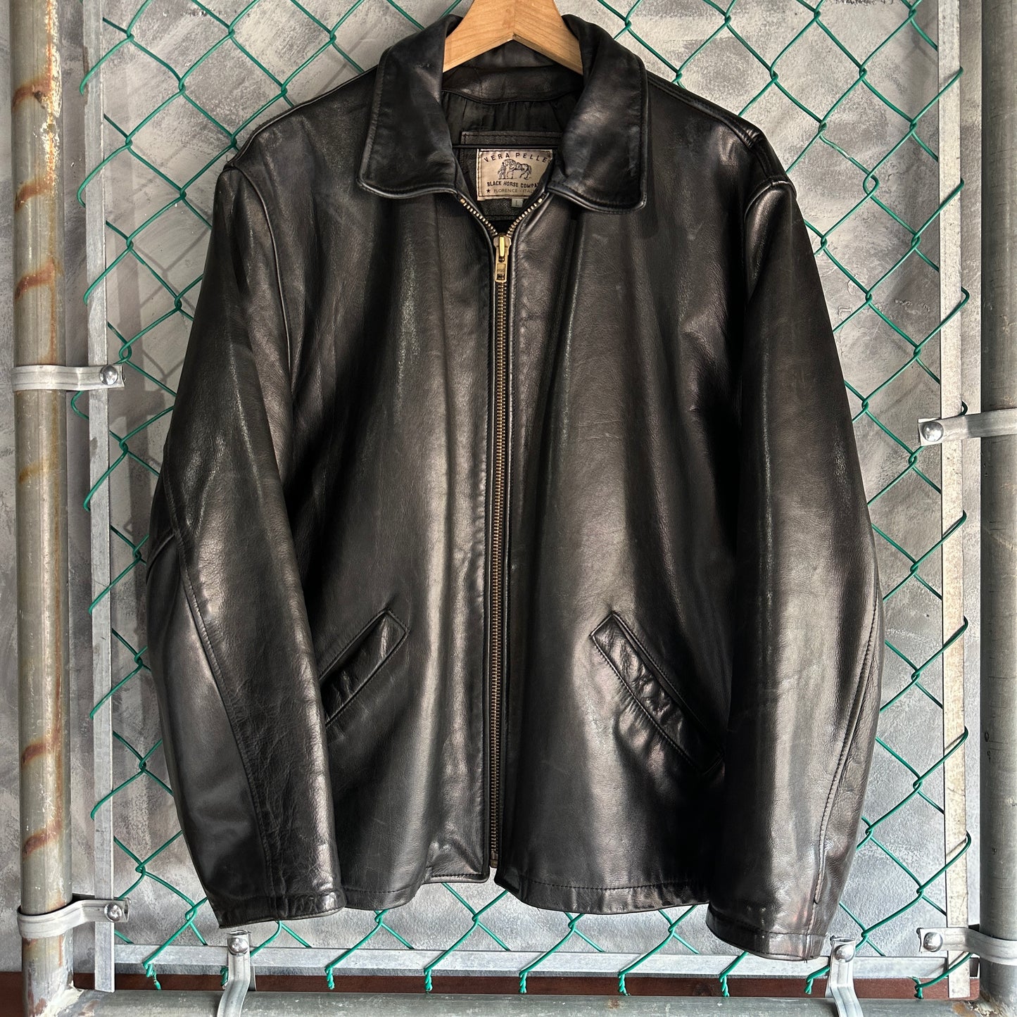 Chamarra Vintage Black Horse Company De Hombre Talla L Color Negro De Cuero Piel Genuina Gruesa