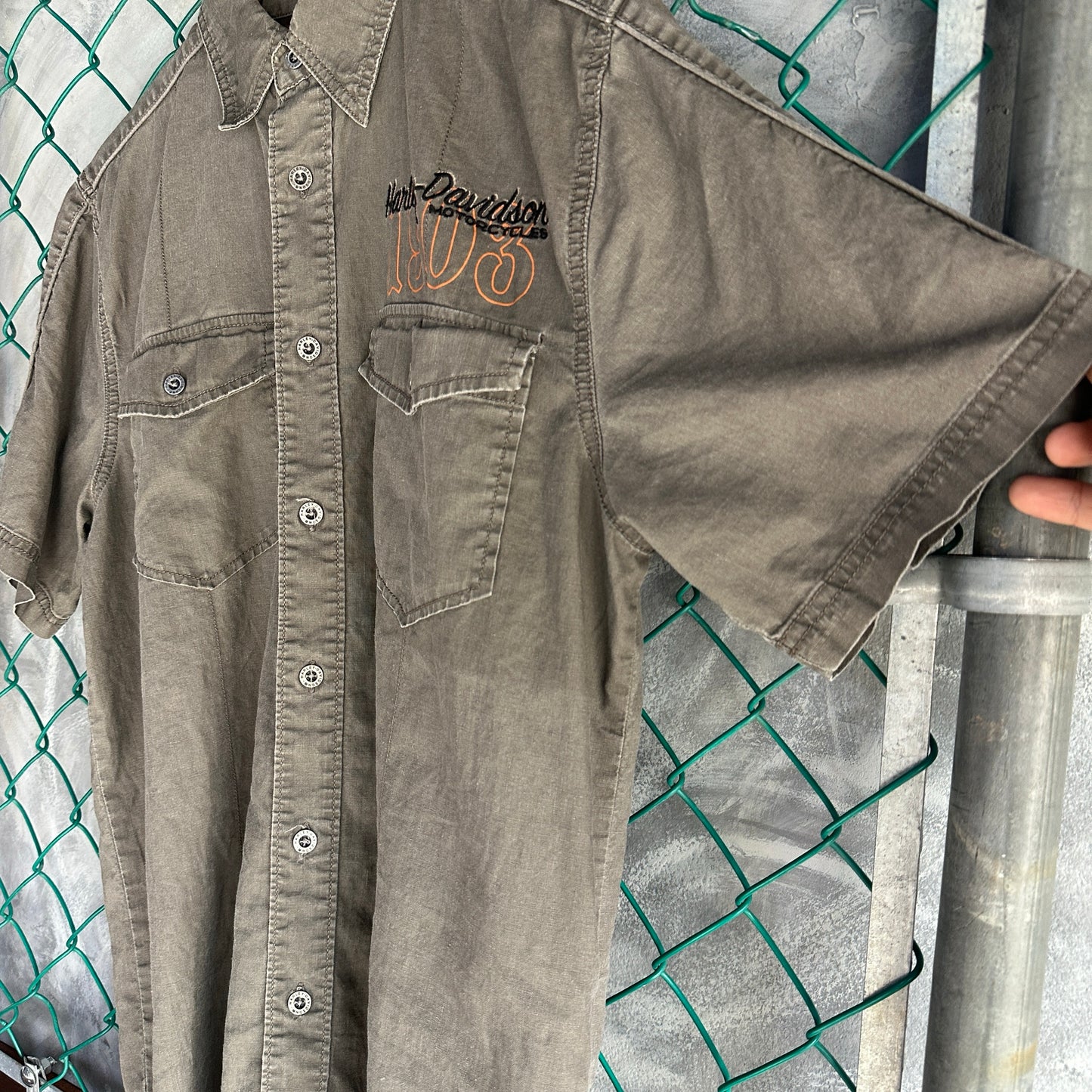 Camisa De Botones Vintage Harley Davidson De Hombre Talla M Color Gris Estilo Mecanico Bordado