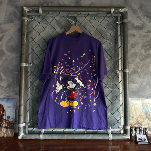 Camisa Vintage de Mickey Mouse De Hombre Talla 2XL Color Morado AOP Confeti DisneyLand