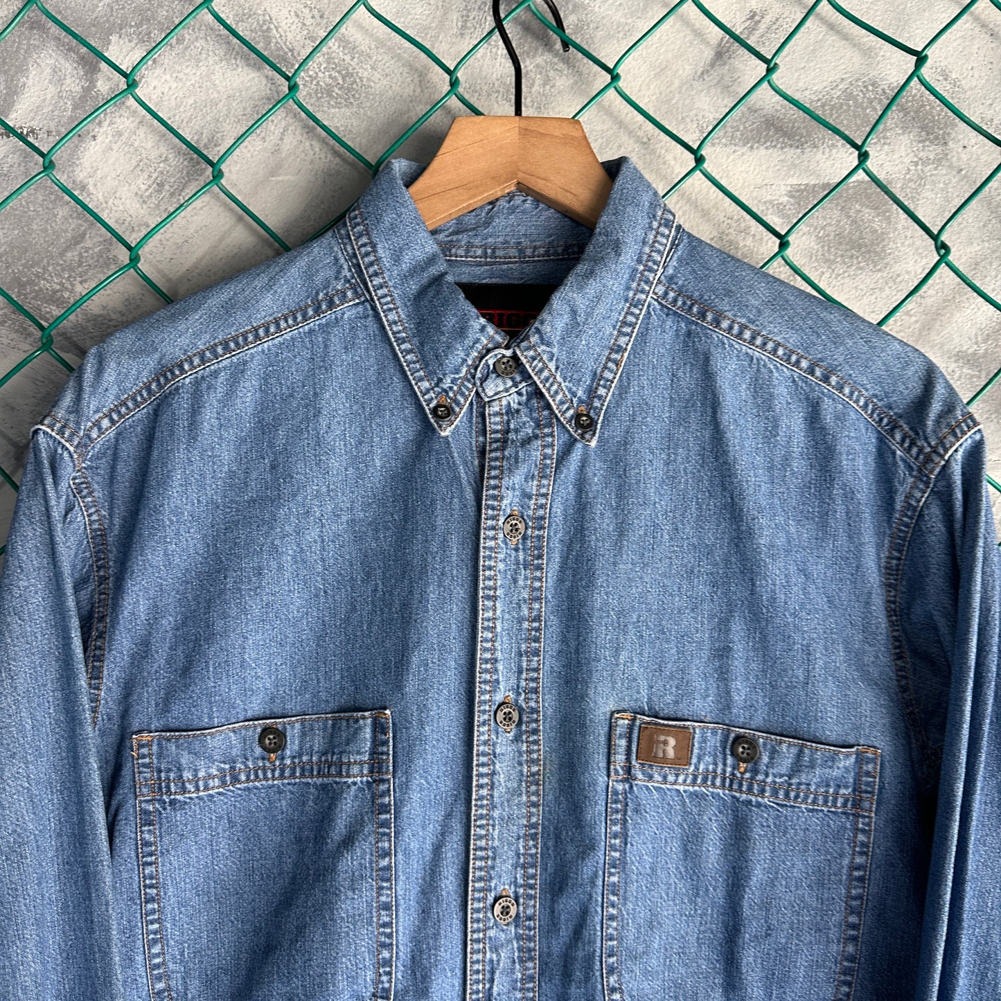 Camisa De Botones Wrangler De Hombre Talla L Color Azul De Mezclilla Manga Larga Mecanico Workwear Lisa