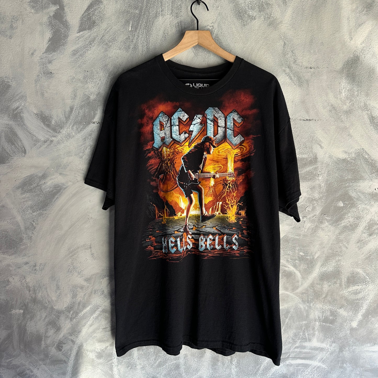 Playera Liquid Blue Para Hombre Talla 2XL Color Negro ACDC Hell Bells