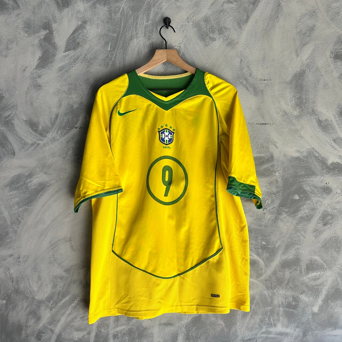 Jersey Vintage Nike para hombre, talla L color Amarillo Brasil 2006 Ronaldo Nazário